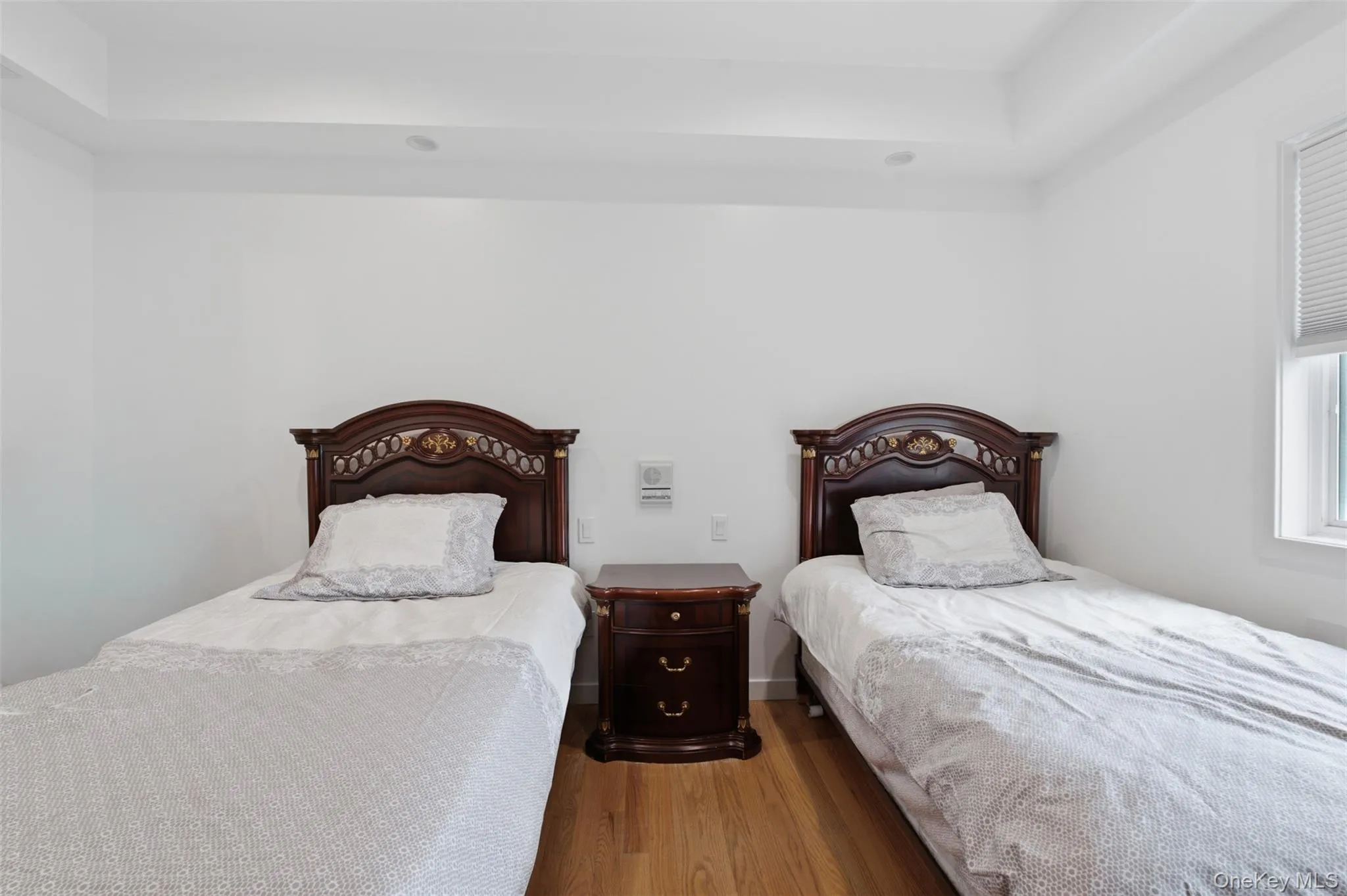 30 Stephens Place, Ramapo, NY, 4 Bedrooms Bedrooms, 8 Rooms Rooms,2 BathroomsBathrooms,Residential,For Rent,Stephens,0,1013841 30 Stephens Place, Ramapo, NY, 4 Bedrooms Bedrooms, 8 Rooms Rooms,2 BathroomsBathrooms,Residential,For Rent,Stephens,0,1013841