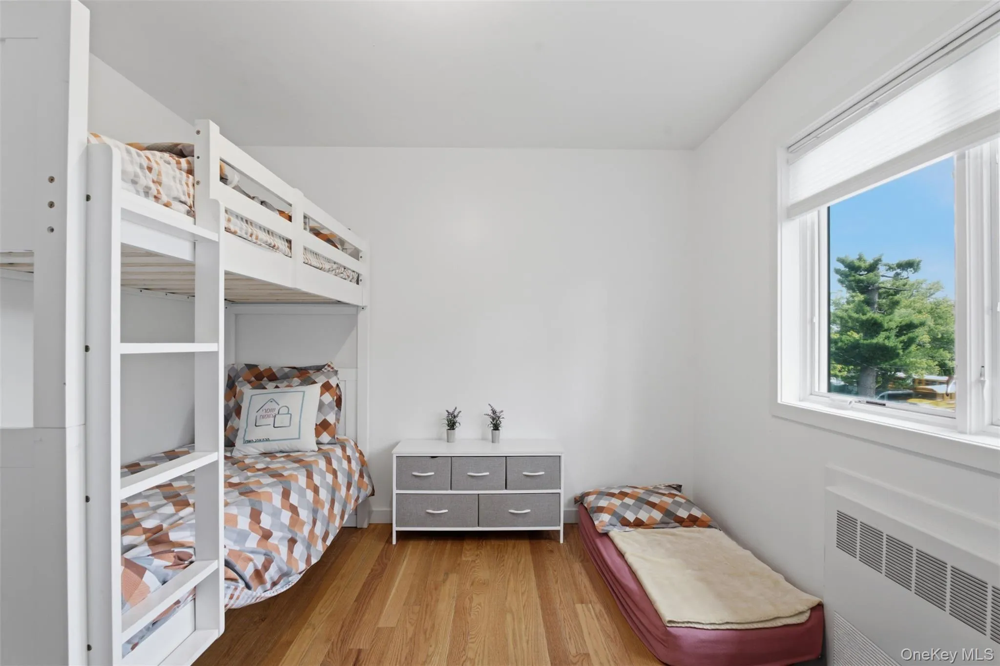 30 Stephens Place, Ramapo, NY, 4 Bedrooms Bedrooms, 8 Rooms Rooms,2 BathroomsBathrooms,Residential,For Rent,Stephens,0,1013841 30 Stephens Place, Ramapo, NY, 4 Bedrooms Bedrooms, 8 Rooms Rooms,2 BathroomsBathrooms,Residential,For Rent,Stephens,0,1013841