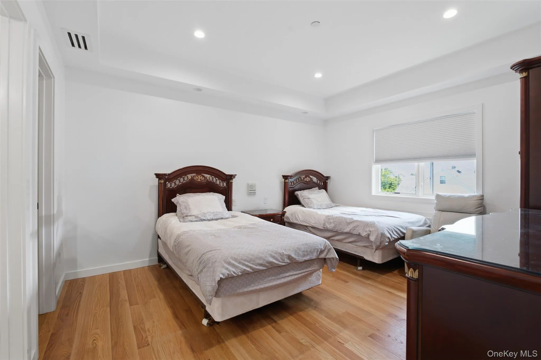 30 Stephens Place, Ramapo, NY, 4 Bedrooms Bedrooms, 8 Rooms Rooms,2 BathroomsBathrooms,Residential,For Rent,Stephens,0,1013841 30 Stephens Place, Ramapo, NY, 4 Bedrooms Bedrooms, 8 Rooms Rooms,2 BathroomsBathrooms,Residential,For Rent,Stephens,0,1013841