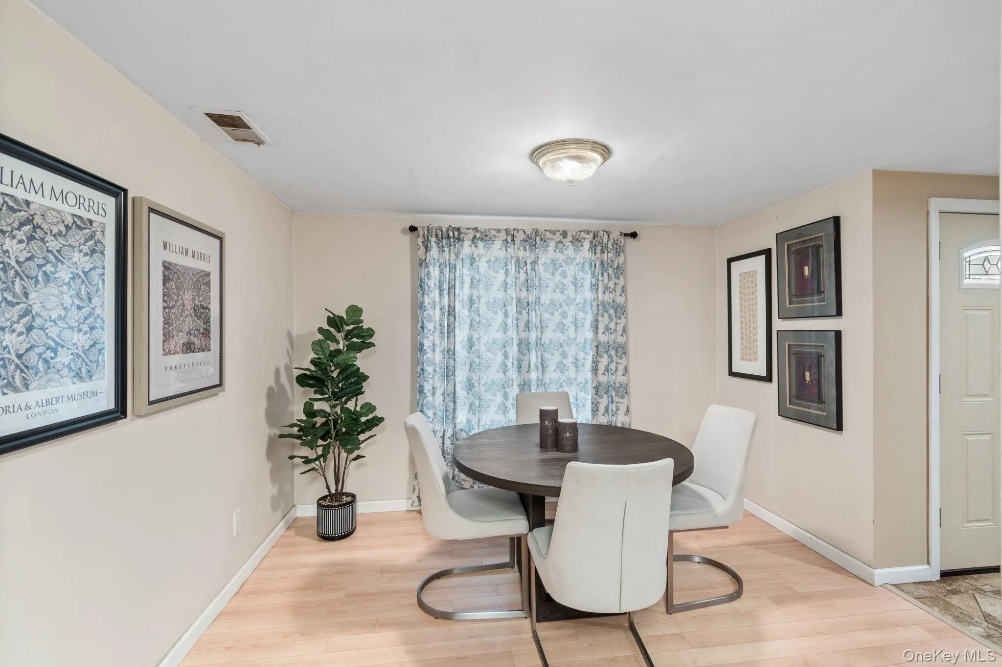 48 Birchwood Drive, Brookhaven, NY, 3 Bedrooms Bedrooms, 6 Rooms Rooms,1 BathroomBathrooms,Residential,For Rent,Birchwood,0,1013843 48 Birchwood Drive, Brookhaven, NY, 3 Bedrooms Bedrooms, 6 Rooms Rooms,1 BathroomBathrooms,Residential,For Rent,Birchwood,0,1013843