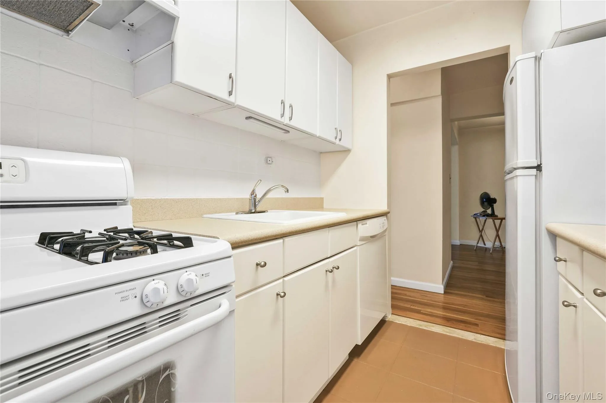 28-02 141st Street, New York, NY, 2 Bedrooms Bedrooms, 5 Rooms Rooms,1 BathroomBathrooms,Residential,For Rent,141st,0,1013844 28-02 141st Street, New York, NY, 2 Bedrooms Bedrooms, 5 Rooms Rooms,1 BathroomBathrooms,Residential,For Rent,141st,0,1013844