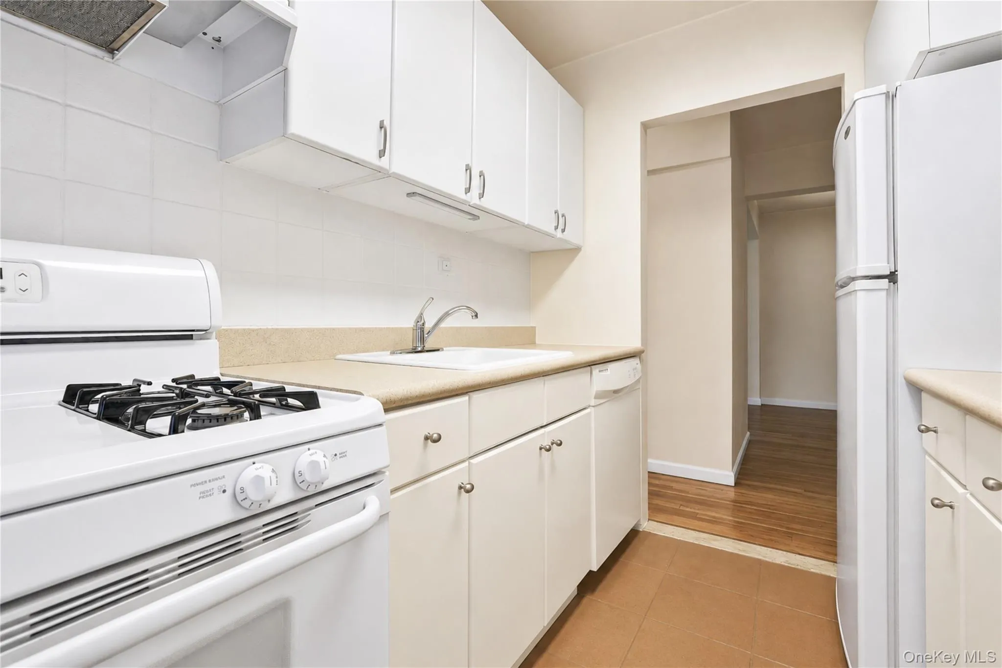 28-02 141st Street, New York, NY, 2 Bedrooms Bedrooms, 5 Rooms Rooms,1 BathroomBathrooms,Residential,For Rent,141st,0,1013844 28-02 141st Street, New York, NY, 2 Bedrooms Bedrooms, 5 Rooms Rooms,1 BathroomBathrooms,Residential,For Rent,141st,0,1013844