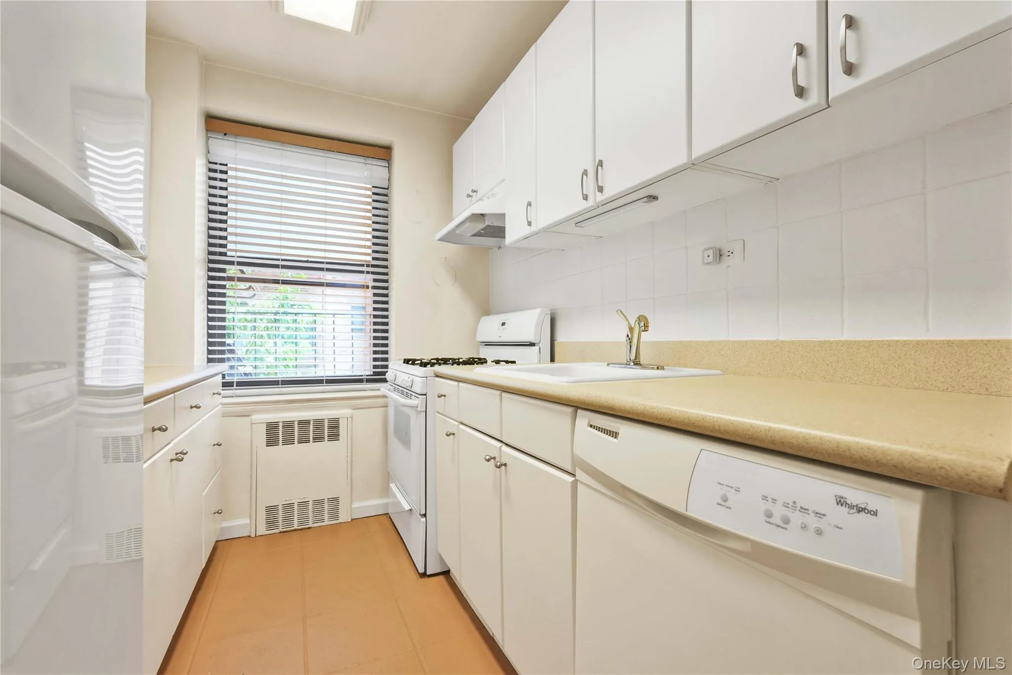28-02 141st Street, New York, NY, 2 Bedrooms Bedrooms, 5 Rooms Rooms,1 BathroomBathrooms,Residential,For Rent,141st,0,1013844 28-02 141st Street, New York, NY, 2 Bedrooms Bedrooms, 5 Rooms Rooms,1 BathroomBathrooms,Residential,For Rent,141st,0,1013844