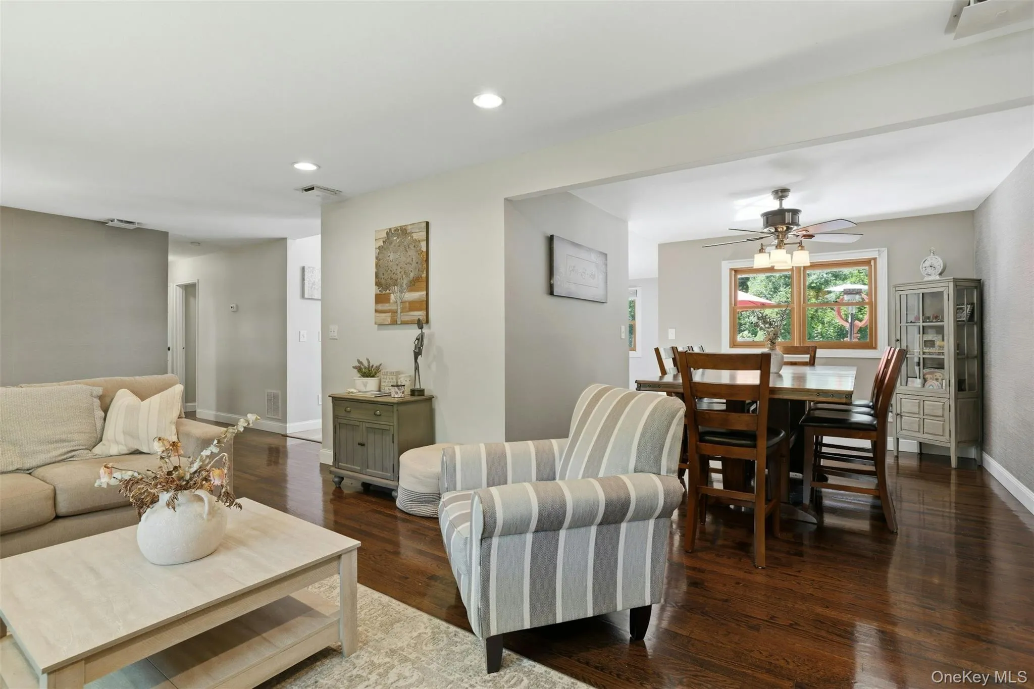 5 Pine Hill Lane, Huntington, NY, 3 Bedrooms Bedrooms, 7 Rooms Rooms,2 BathroomsBathrooms,Residential,For Rent,Pine Hill,0,1013852 5 Pine Hill Lane, Huntington, NY, 3 Bedrooms Bedrooms, 7 Rooms Rooms,2 BathroomsBathrooms,Residential,For Rent,Pine Hill,0,1013852