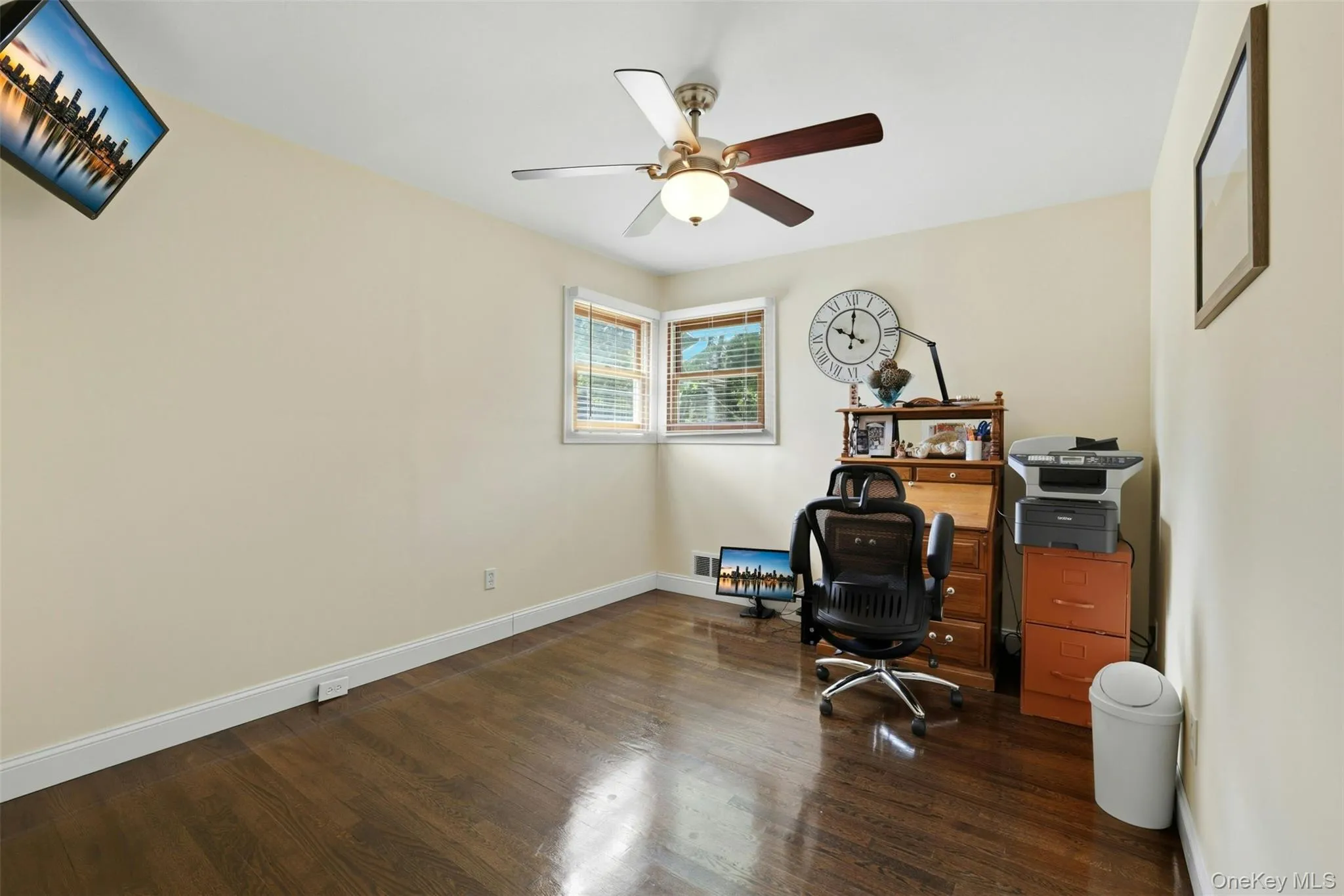 5 Pine Hill Lane, Huntington, NY, 3 Bedrooms Bedrooms, 7 Rooms Rooms,2 BathroomsBathrooms,Residential,For Rent,Pine Hill,0,1013852 5 Pine Hill Lane, Huntington, NY, 3 Bedrooms Bedrooms, 7 Rooms Rooms,2 BathroomsBathrooms,Residential,For Rent,Pine Hill,0,1013852