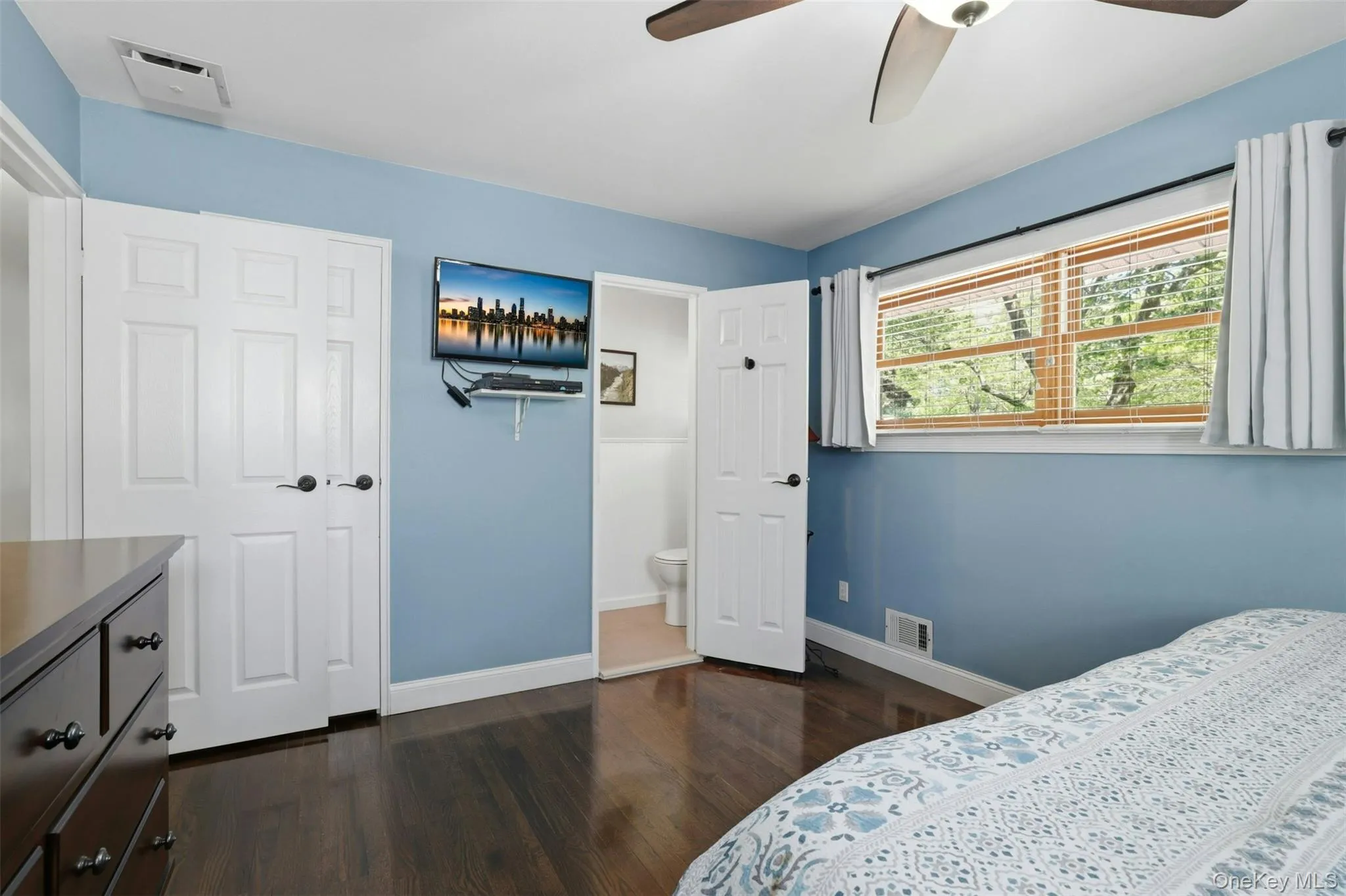 5 Pine Hill Lane, Huntington, NY, 3 Bedrooms Bedrooms, 7 Rooms Rooms,2 BathroomsBathrooms,Residential,For Rent,Pine Hill,0,1013852 5 Pine Hill Lane, Huntington, NY, 3 Bedrooms Bedrooms, 7 Rooms Rooms,2 BathroomsBathrooms,Residential,For Rent,Pine Hill,0,1013852