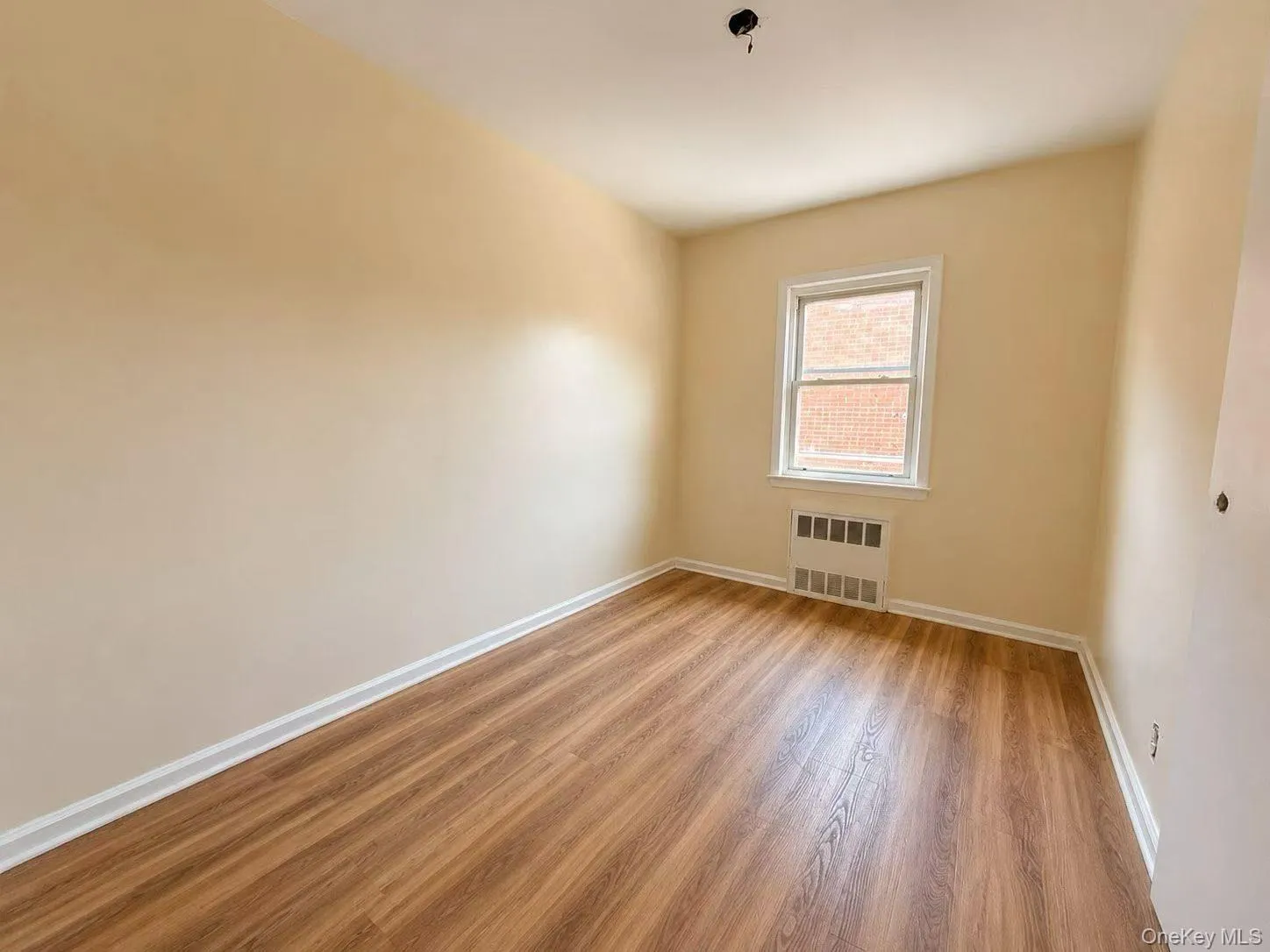 61-32 172nd, New York, NY, 3 Bedrooms Bedrooms, 5 Rooms Rooms,1 BathroomBathrooms,Residential Lease,For Rent,172nd,0,1013855 61-32 172nd, New York, NY, 3 Bedrooms Bedrooms, 5 Rooms Rooms,1 BathroomBathrooms,Residential Lease,For Rent,172nd,0,1013855