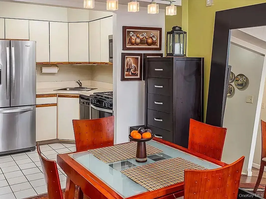 13508 82nd Avenue, New York, NY, 1 Bedroom Bedrooms, 3 Rooms Rooms,1 BathroomBathrooms,Residential,For Rent,82nd,0,1013858 13508 82nd Avenue, New York, NY, 1 Bedroom Bedrooms, 3 Rooms Rooms,1 BathroomBathrooms,Residential,For Rent,82nd,0,1013858