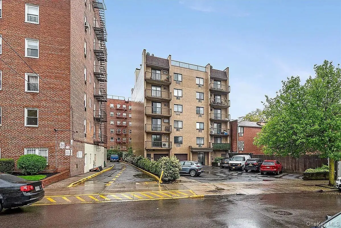 13508 82nd Avenue, New York, NY, 1 Bedroom Bedrooms, 3 Rooms Rooms,1 BathroomBathrooms,Residential,For Rent,82nd,0,1013858 13508 82nd Avenue, New York, NY, 1 Bedroom Bedrooms, 3 Rooms Rooms,1 BathroomBathrooms,Residential,For Rent,82nd,0,1013858