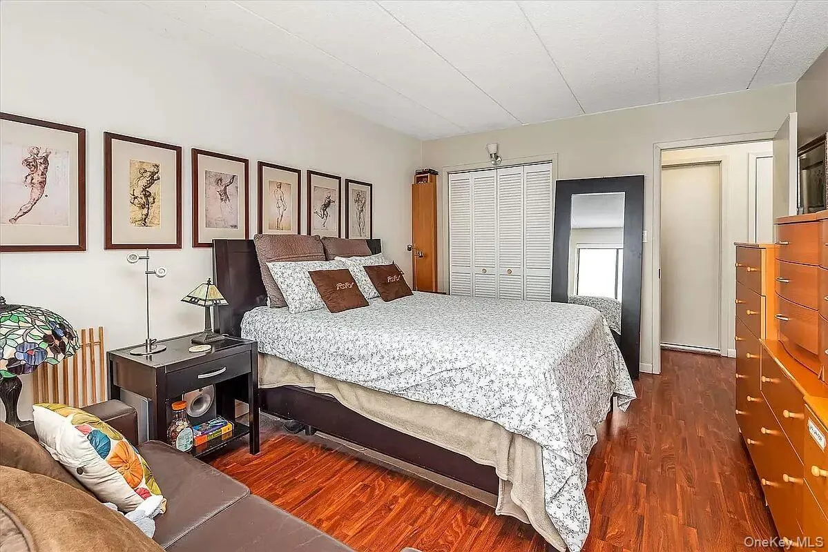 13508 82nd Avenue, New York, NY, 1 Bedroom Bedrooms, 3 Rooms Rooms,1 BathroomBathrooms,Residential,For Rent,82nd,0,1013858 13508 82nd Avenue, New York, NY, 1 Bedroom Bedrooms, 3 Rooms Rooms,1 BathroomBathrooms,Residential,For Rent,82nd,0,1013858