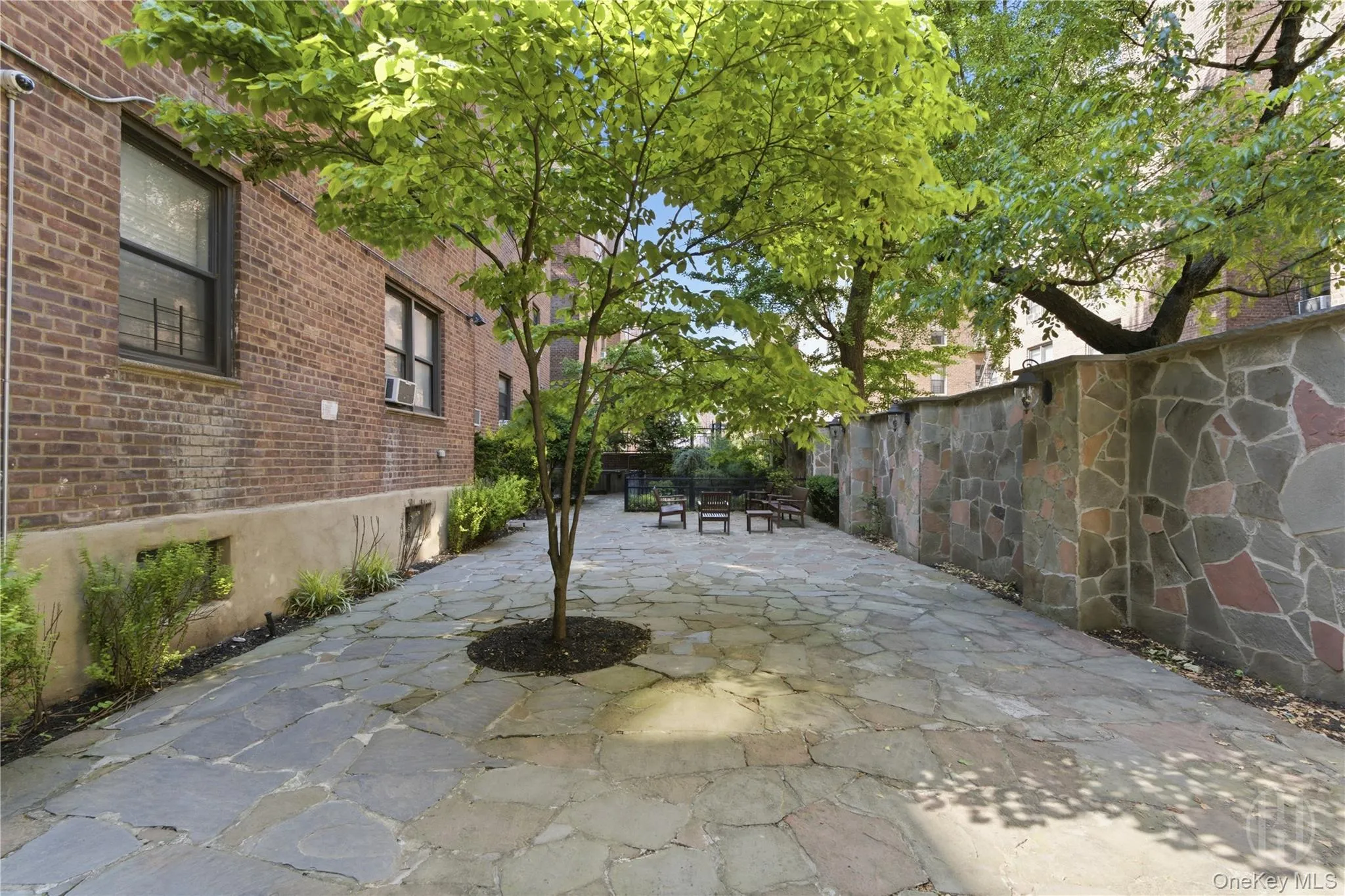 3727 86, New York, NY, 2 Rooms Rooms,1 BathroomBathrooms,Residential,For Rent,86,0,1013862 3727 86, New York, NY, 2 Rooms Rooms,1 BathroomBathrooms,Residential,For Rent,86,0,1013862
