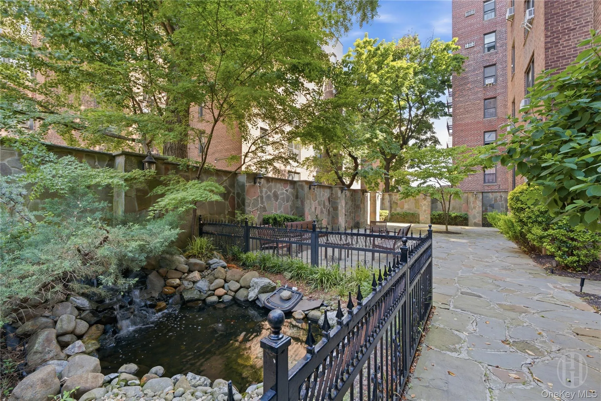 3727 86, New York, NY, 2 Rooms Rooms,1 BathroomBathrooms,Residential,For Rent,86,0,1013862 3727 86, New York, NY, 2 Rooms Rooms,1 BathroomBathrooms,Residential,For Rent,86,0,1013862