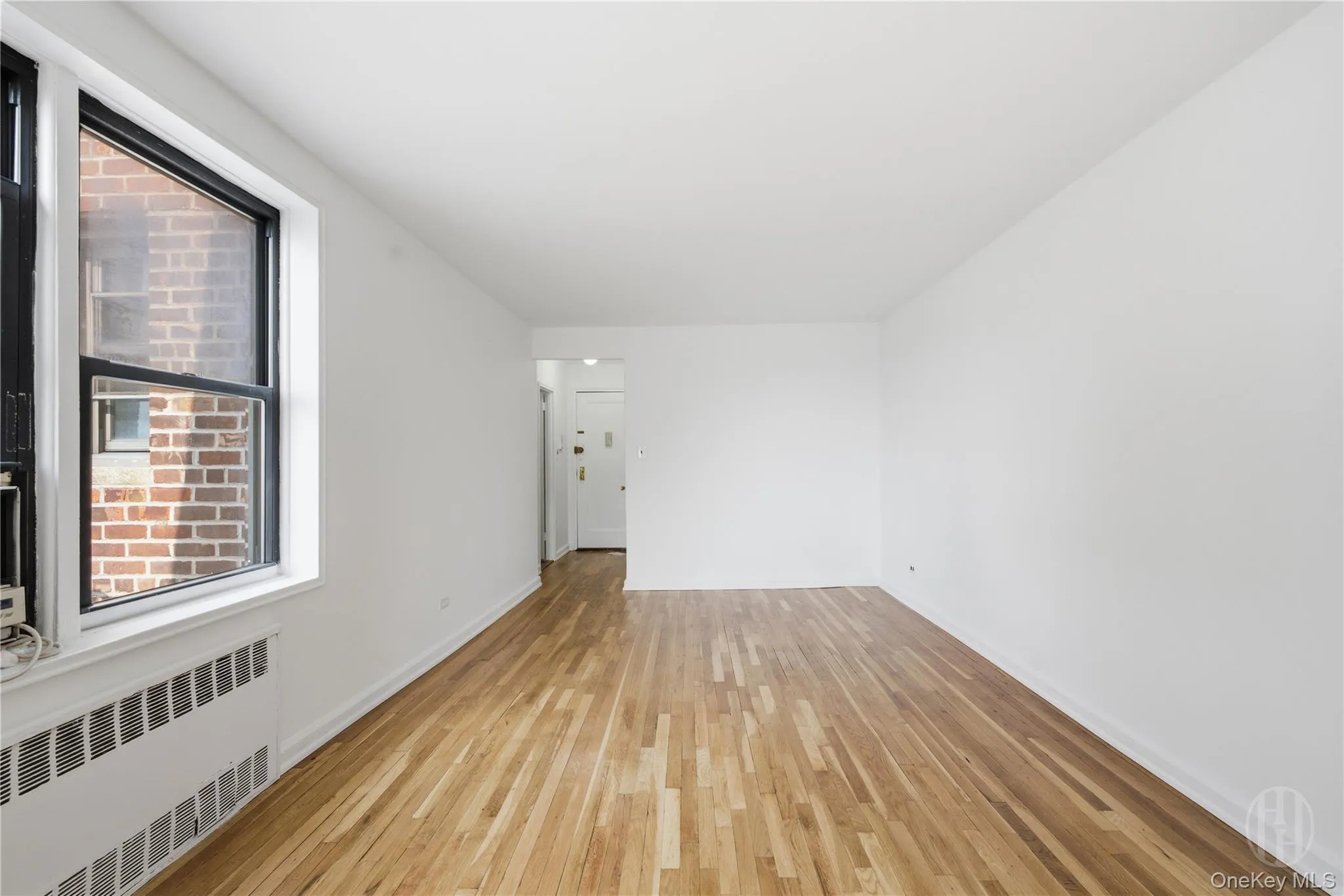 3727 86, New York, NY, 2 Rooms Rooms,1 BathroomBathrooms,Residential,For Rent,86,0,1013862 3727 86, New York, NY, 2 Rooms Rooms,1 BathroomBathrooms,Residential,For Rent,86,0,1013862