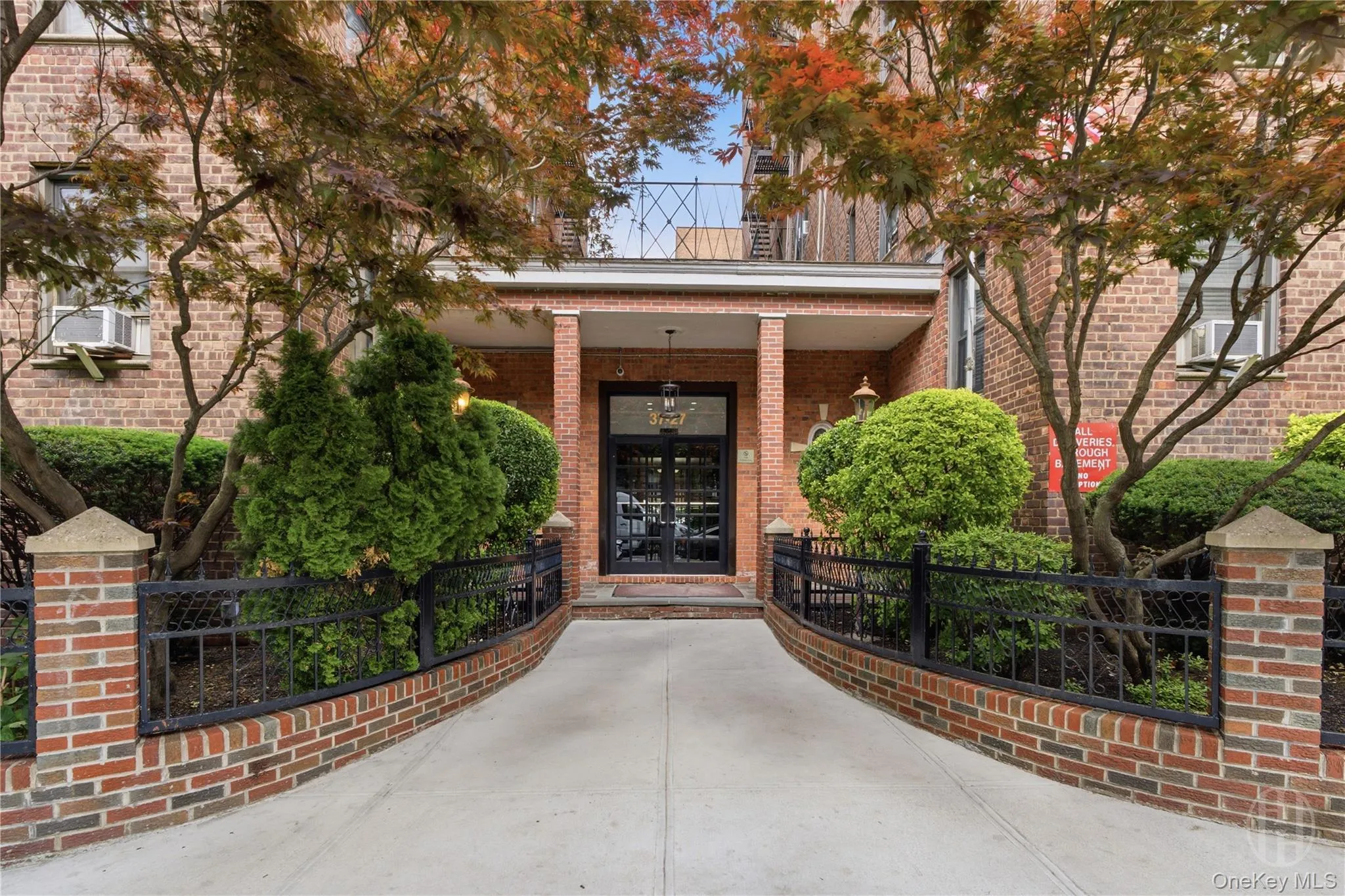 3727 86, New York, NY, 2 Rooms Rooms,1 BathroomBathrooms,Residential,For Rent,86,0,1013862 3727 86, New York, NY, 2 Rooms Rooms,1 BathroomBathrooms,Residential,For Rent,86,0,1013862