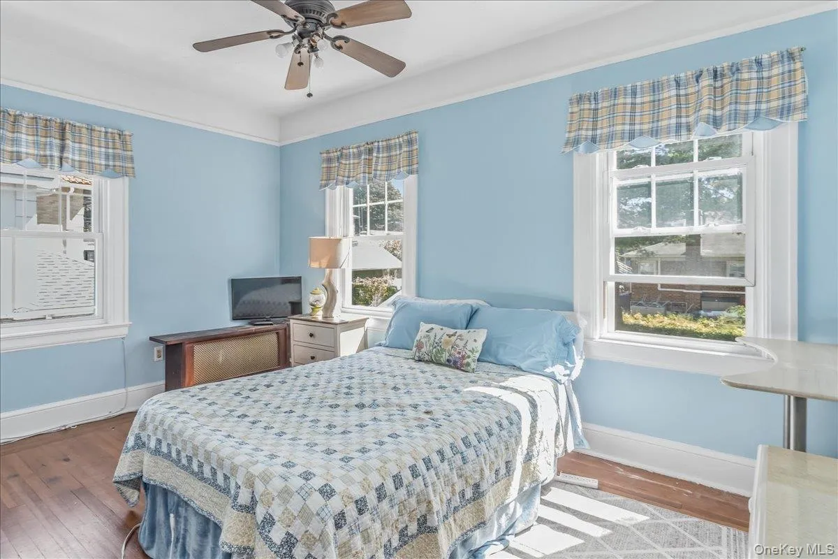 40-29 217th Street, New York, NY, 3 Bedrooms Bedrooms, 9 Rooms Rooms,1 BathroomBathrooms,Residential,For Rent,217th,0,1013865 40-29 217th Street, New York, NY, 3 Bedrooms Bedrooms, 9 Rooms Rooms,1 BathroomBathrooms,Residential,For Rent,217th,0,1013865