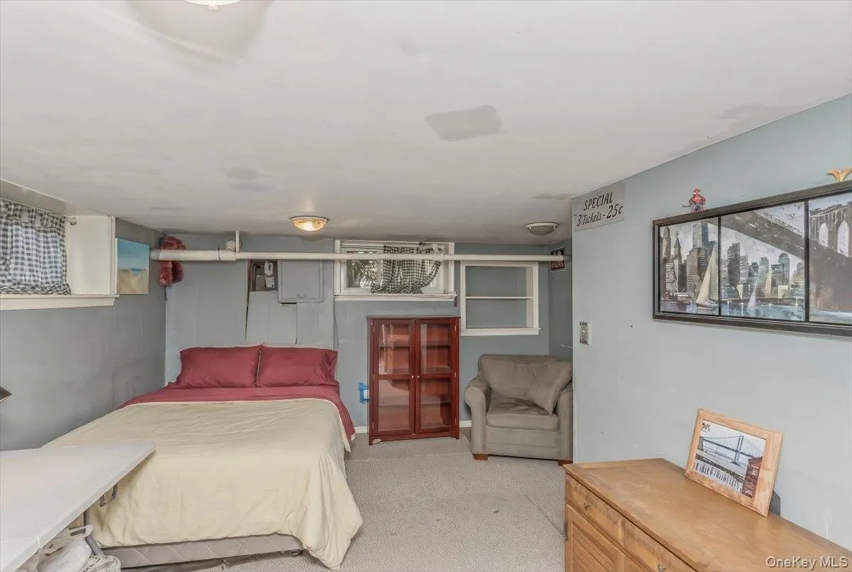 40-29 217th Street, New York, NY, 3 Bedrooms Bedrooms, 9 Rooms Rooms,1 BathroomBathrooms,Residential,For Rent,217th,0,1013865 40-29 217th Street, New York, NY, 3 Bedrooms Bedrooms, 9 Rooms Rooms,1 BathroomBathrooms,Residential,For Rent,217th,0,1013865