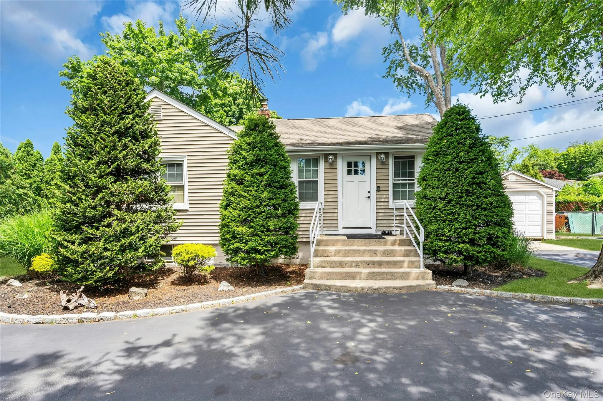 533 Old Country Road, Babylon, NY, 2 Bedrooms Bedrooms, 5 Rooms Rooms,2 BathroomsBathrooms,Residential,For Rent,Old Country,0,1013866 533 Old Country Road, Babylon, NY, 2 Bedrooms Bedrooms, 5 Rooms Rooms,2 BathroomsBathrooms,Residential,For Rent,Old Country,0,1013866
