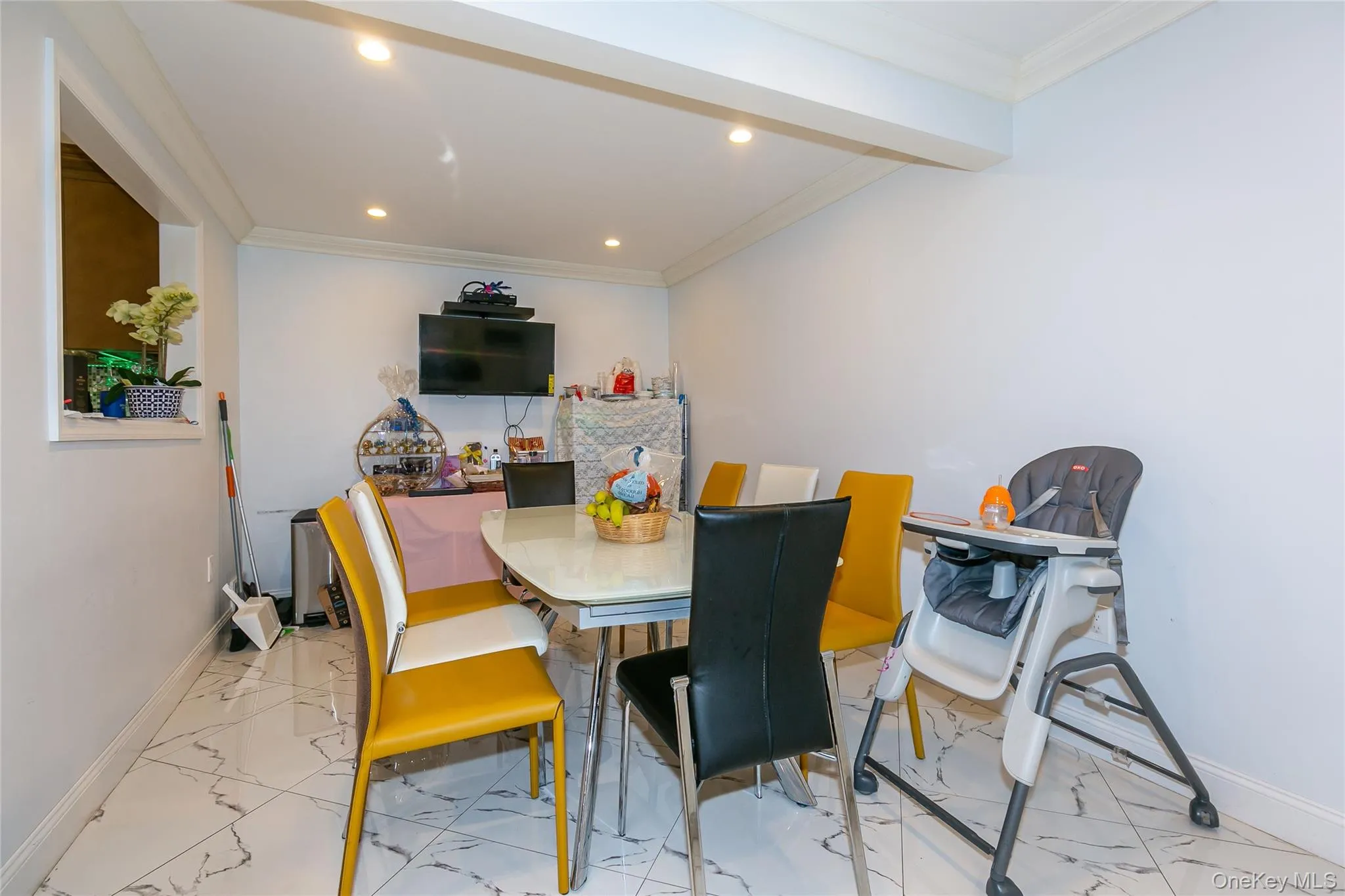 3 Edgewood Place, North Hempstead, NY, 3 Bedrooms Bedrooms, 8 Rooms Rooms,2 BathroomsBathrooms,Residential Lease,For Rent,Edgewood,0,1013868 3 Edgewood Place, North Hempstead, NY, 3 Bedrooms Bedrooms, 8 Rooms Rooms,2 BathroomsBathrooms,Residential Lease,For Rent,Edgewood,0,1013868