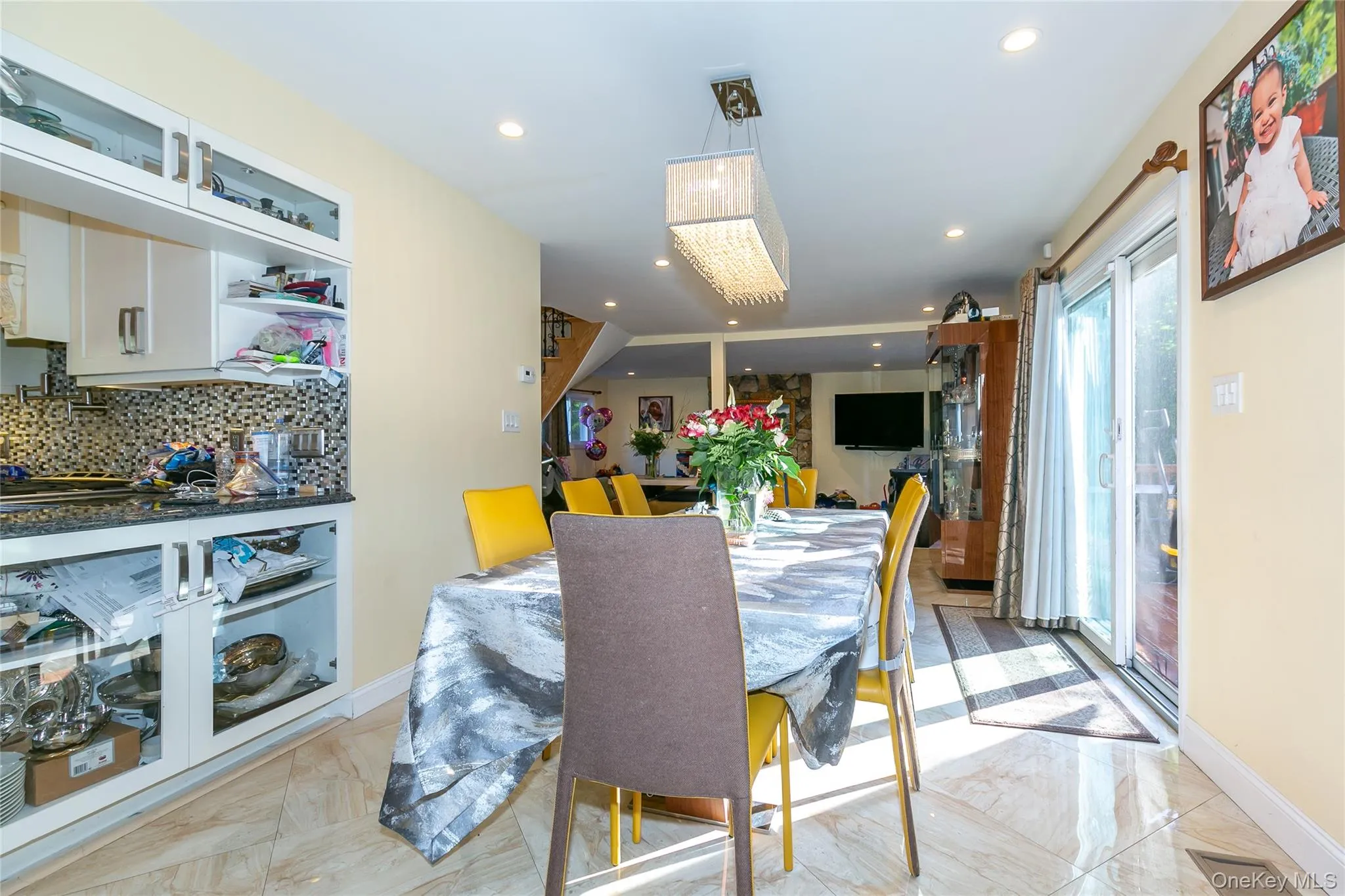3 Edgewood Place, North Hempstead, NY, 3 Bedrooms Bedrooms, 8 Rooms Rooms,2 BathroomsBathrooms,Residential Lease,For Rent,Edgewood,0,1013868 3 Edgewood Place, North Hempstead, NY, 3 Bedrooms Bedrooms, 8 Rooms Rooms,2 BathroomsBathrooms,Residential Lease,For Rent,Edgewood,0,1013868