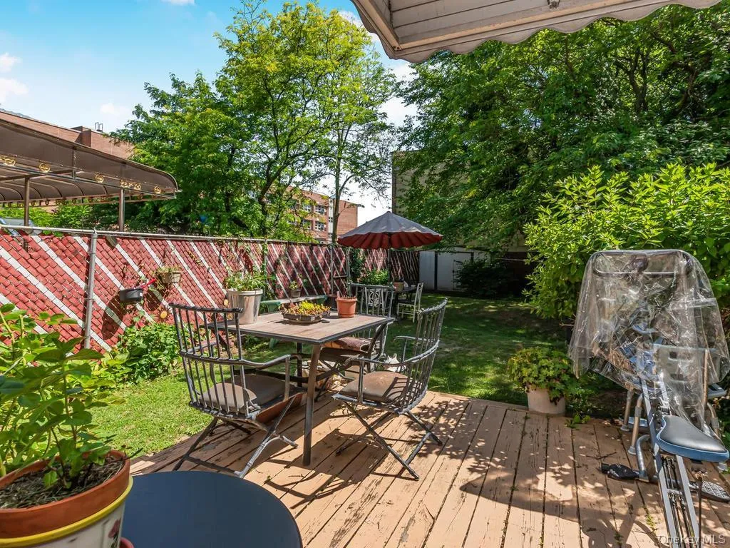 772 Home Street, New York, NY, 3 Bedrooms Bedrooms, 6 Rooms Rooms,1 BathroomBathrooms,Residential,For Rent,Home,0,KEY1013869 772 Home Street, New York, NY, 3 Bedrooms Bedrooms, 6 Rooms Rooms,1 BathroomBathrooms,Residential,For Rent,Home,0,KEY1013869