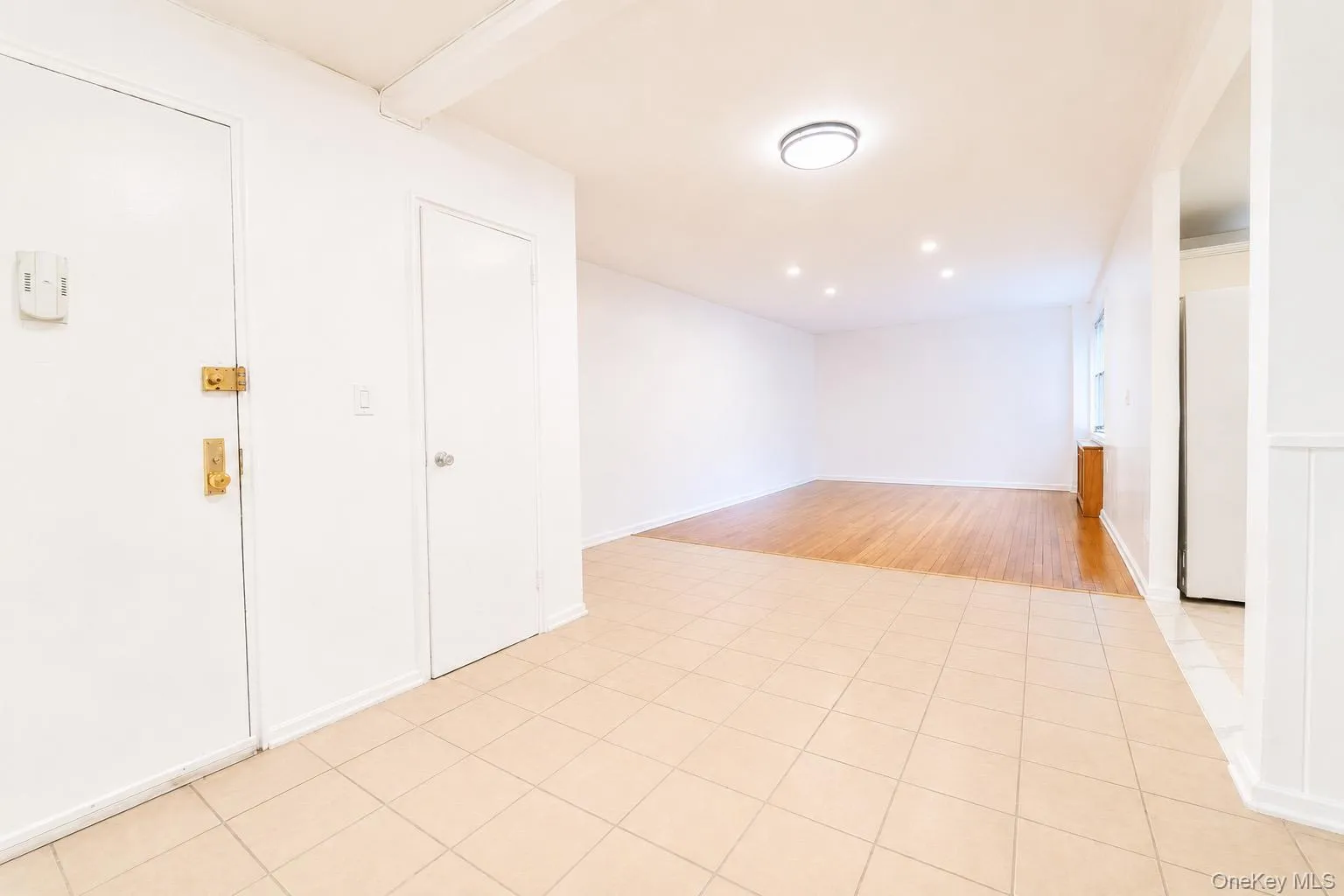 1234 Midland Avenue, Yonkers, NY, 2 Bedrooms Bedrooms, 6 Rooms Rooms,1 BathroomBathrooms,Residential Lease,For Rent,Midland,0,1013875 1234 Midland Avenue, Yonkers, NY, 2 Bedrooms Bedrooms, 6 Rooms Rooms,1 BathroomBathrooms,Residential Lease,For Rent,Midland,0,1013875