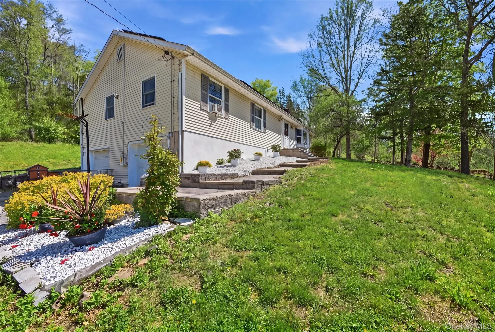 4370 Route 94, Goshen, NY, 3 Bedrooms Bedrooms, 9 Rooms Rooms,3 BathroomsBathrooms,Residential Lease,For Rent,Route 94,0,1013876 4370 Route 94, Goshen, NY, 3 Bedrooms Bedrooms, 9 Rooms Rooms,3 BathroomsBathrooms,Residential Lease,For Rent,Route 94,0,1013876