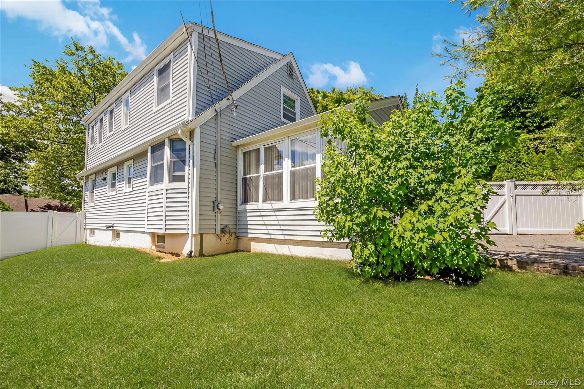 34 Ridge Road, Oyster Bay, NY, 3 Bedrooms Bedrooms, 8 Rooms Rooms,2 BathroomsBathrooms,Residential,For Rent,Ridge,0,1013877 34 Ridge Road, Oyster Bay, NY, 3 Bedrooms Bedrooms, 8 Rooms Rooms,2 BathroomsBathrooms,Residential,For Rent,Ridge,0,1013877