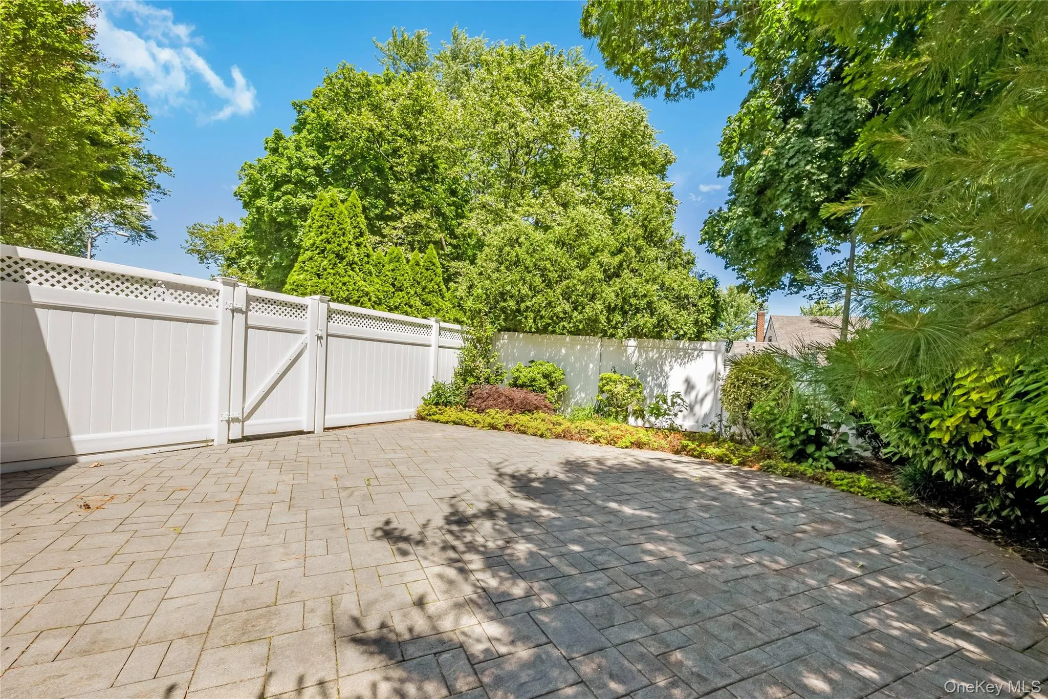 34 Ridge Road, Oyster Bay, NY, 3 Bedrooms Bedrooms, 8 Rooms Rooms,2 BathroomsBathrooms,Residential,For Rent,Ridge,0,1013877 34 Ridge Road, Oyster Bay, NY, 3 Bedrooms Bedrooms, 8 Rooms Rooms,2 BathroomsBathrooms,Residential,For Rent,Ridge,0,1013877
