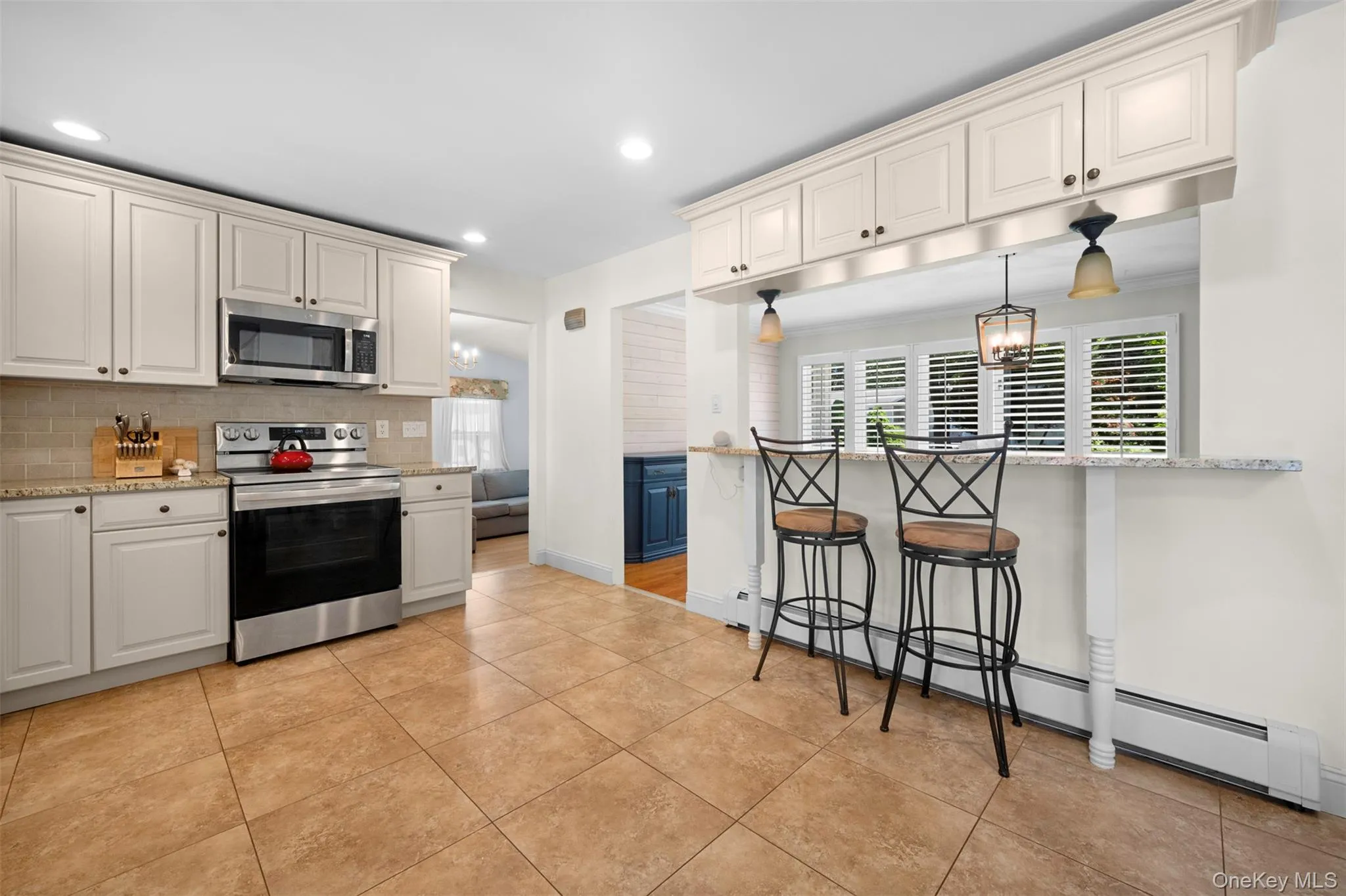 19 Alyssum Avenue, Huntington, NY, 4 Bedrooms Bedrooms, 8 Rooms Rooms,2 BathroomsBathrooms,Residential,For Rent,Alyssum,0,1013882 19 Alyssum Avenue, Huntington, NY, 4 Bedrooms Bedrooms, 8 Rooms Rooms,2 BathroomsBathrooms,Residential,For Rent,Alyssum,0,1013882
