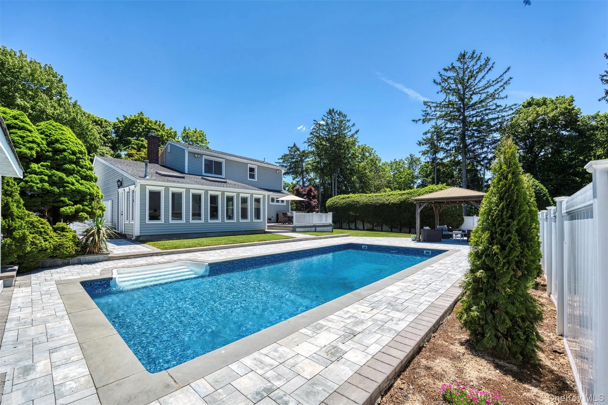 19 Alyssum Avenue, Huntington, NY, 4 Bedrooms Bedrooms, 8 Rooms Rooms,2 BathroomsBathrooms,Residential,For Rent,Alyssum,0,1013882 19 Alyssum Avenue, Huntington, NY, 4 Bedrooms Bedrooms, 8 Rooms Rooms,2 BathroomsBathrooms,Residential,For Rent,Alyssum,0,1013882