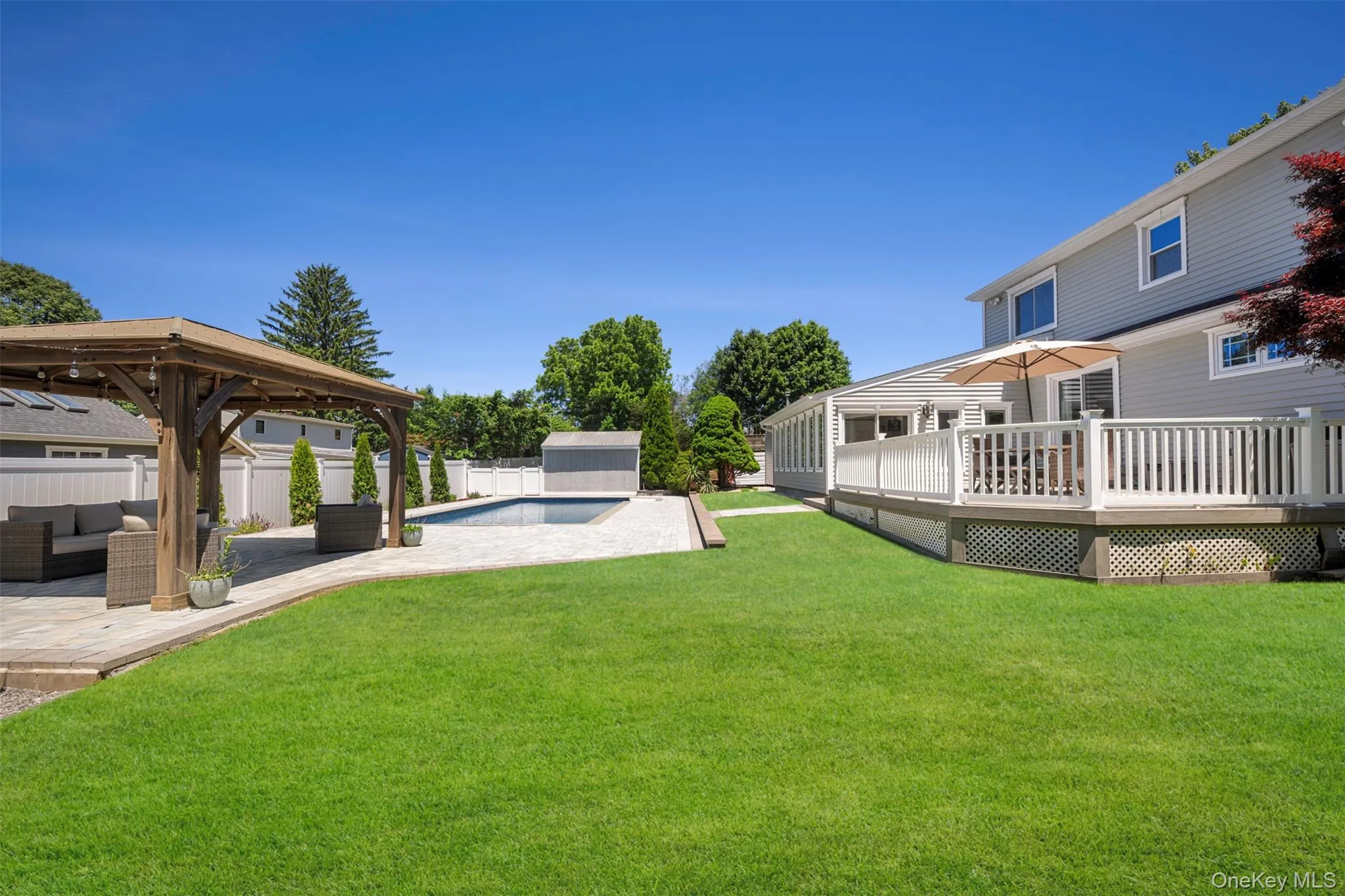 19 Alyssum Avenue, Huntington, NY, 4 Bedrooms Bedrooms, 8 Rooms Rooms,2 BathroomsBathrooms,Residential,For Rent,Alyssum,0,1013882 19 Alyssum Avenue, Huntington, NY, 4 Bedrooms Bedrooms, 8 Rooms Rooms,2 BathroomsBathrooms,Residential,For Rent,Alyssum,0,1013882