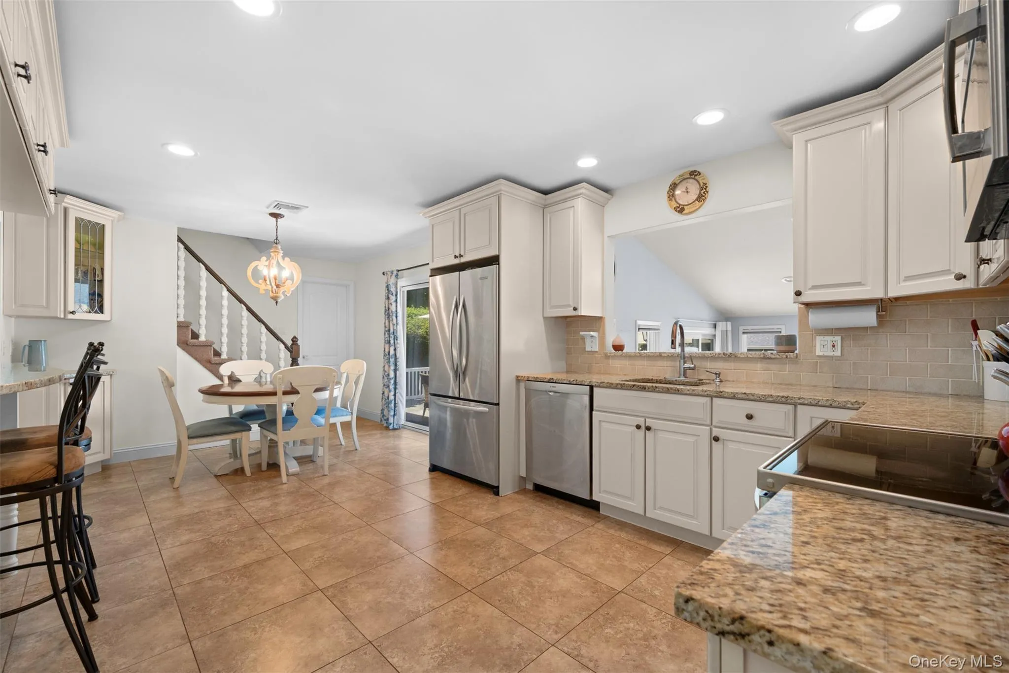 19 Alyssum Avenue, Huntington, NY, 4 Bedrooms Bedrooms, 8 Rooms Rooms,2 BathroomsBathrooms,Residential,For Rent,Alyssum,0,1013882 19 Alyssum Avenue, Huntington, NY, 4 Bedrooms Bedrooms, 8 Rooms Rooms,2 BathroomsBathrooms,Residential,For Rent,Alyssum,0,1013882