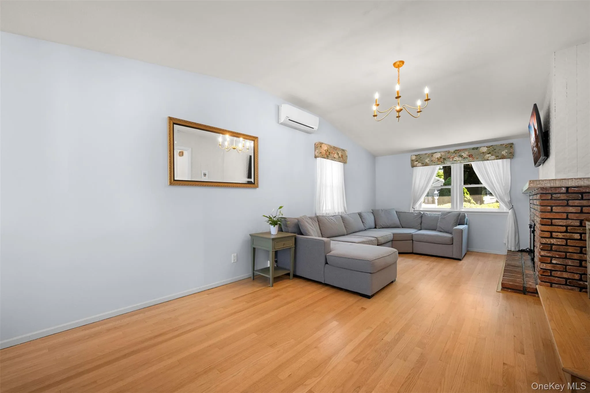 19 Alyssum Avenue, Huntington, NY, 4 Bedrooms Bedrooms, 8 Rooms Rooms,2 BathroomsBathrooms,Residential,For Rent,Alyssum,0,1013882 19 Alyssum Avenue, Huntington, NY, 4 Bedrooms Bedrooms, 8 Rooms Rooms,2 BathroomsBathrooms,Residential,For Rent,Alyssum,0,1013882