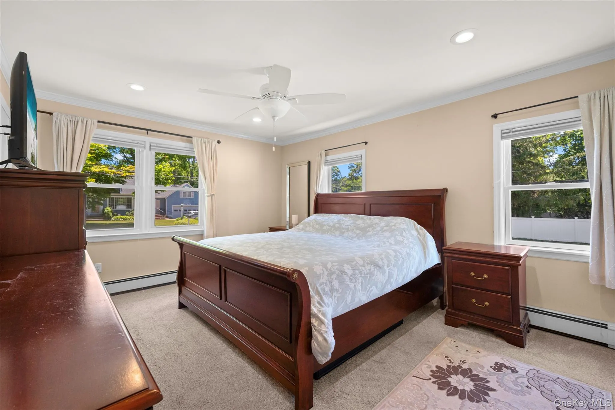 19 Alyssum Avenue, Huntington, NY, 4 Bedrooms Bedrooms, 8 Rooms Rooms,2 BathroomsBathrooms,Residential,For Rent,Alyssum,0,1013882 19 Alyssum Avenue, Huntington, NY, 4 Bedrooms Bedrooms, 8 Rooms Rooms,2 BathroomsBathrooms,Residential,For Rent,Alyssum,0,1013882