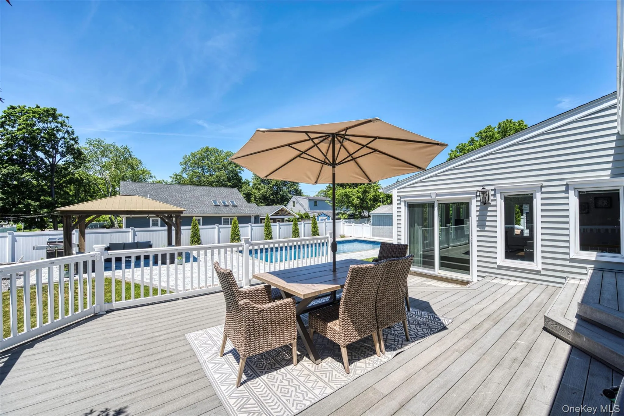 19 Alyssum Avenue, Huntington, NY, 4 Bedrooms Bedrooms, 8 Rooms Rooms,2 BathroomsBathrooms,Residential,For Rent,Alyssum,0,1013882 19 Alyssum Avenue, Huntington, NY, 4 Bedrooms Bedrooms, 8 Rooms Rooms,2 BathroomsBathrooms,Residential,For Rent,Alyssum,0,1013882