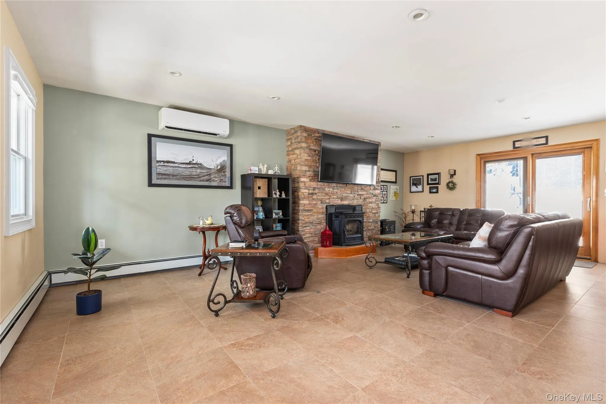 51 Cliff Lane, Hempstead, NY, 3 Bedrooms Bedrooms, 8 Rooms Rooms,2 BathroomsBathrooms,Residential,For Rent,Cliff,0,1013886 51 Cliff Lane, Hempstead, NY, 3 Bedrooms Bedrooms, 8 Rooms Rooms,2 BathroomsBathrooms,Residential,For Rent,Cliff,0,1013886