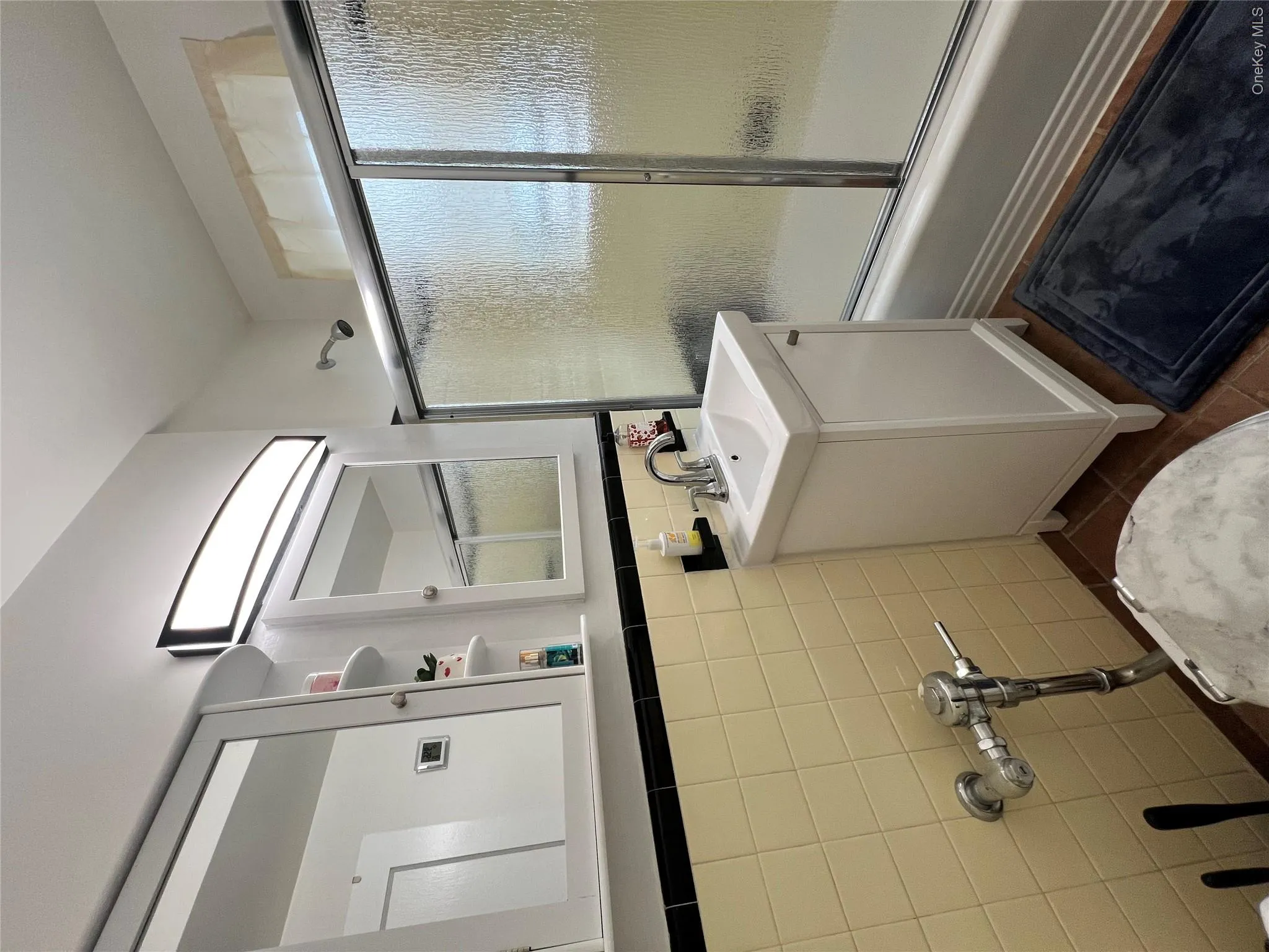 821 Bronx River Road, New York, NY, 1 Bedroom Bedrooms, 4 Rooms Rooms,1 BathroomBathrooms,Residential Lease,For Rent,Bronx River,0,1013891 821 Bronx River Road, New York, NY, 1 Bedroom Bedrooms, 4 Rooms Rooms,1 BathroomBathrooms,Residential Lease,For Rent,Bronx River,0,1013891