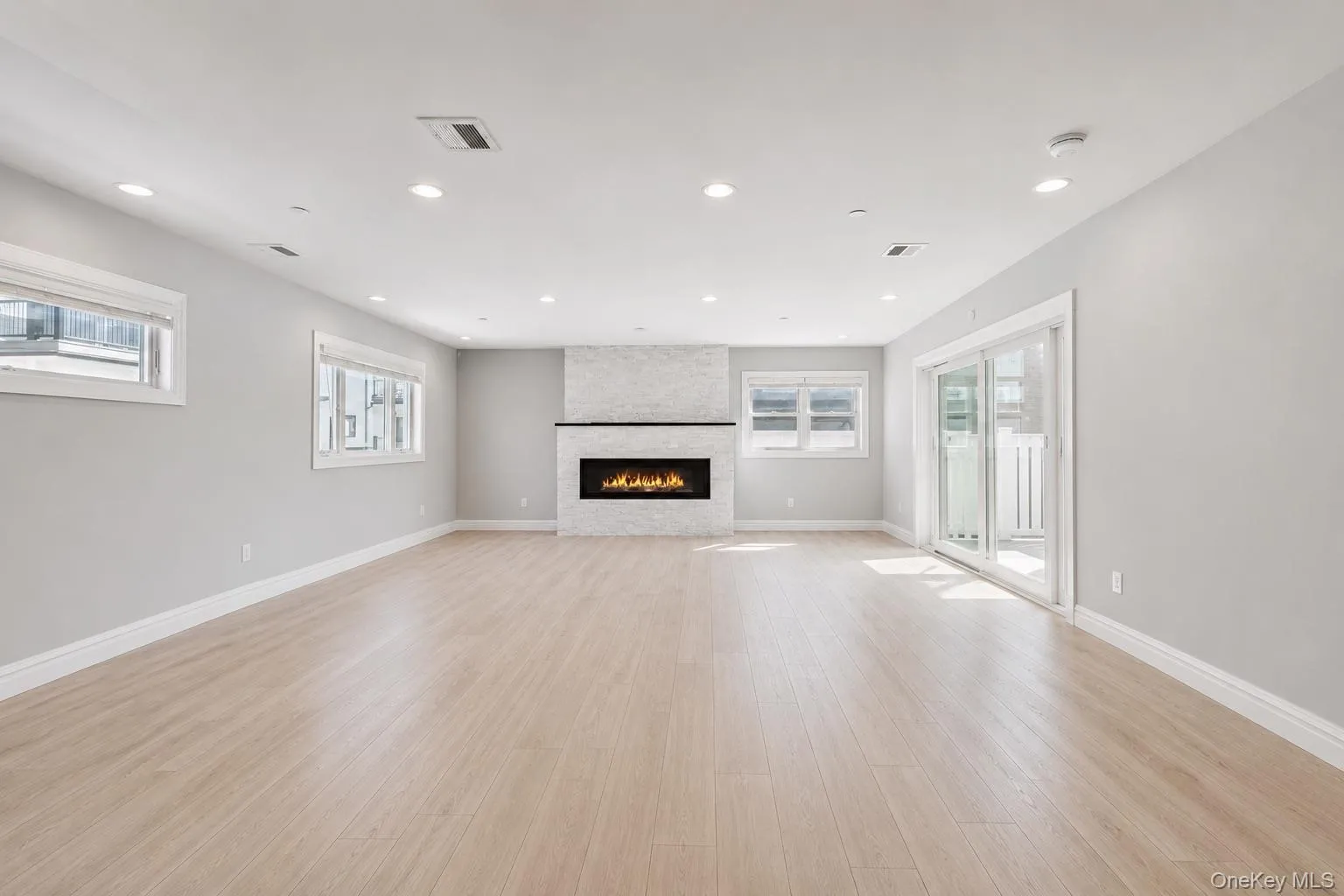 71 Michigan Street, Long Beach, NY, 5 Bedrooms Bedrooms, 13 Rooms Rooms,3 BathroomsBathrooms,Residential,For Rent,Michigan,0,1013894 71 Michigan Street, Long Beach, NY, 5 Bedrooms Bedrooms, 13 Rooms Rooms,3 BathroomsBathrooms,Residential,For Rent,Michigan,0,1013894