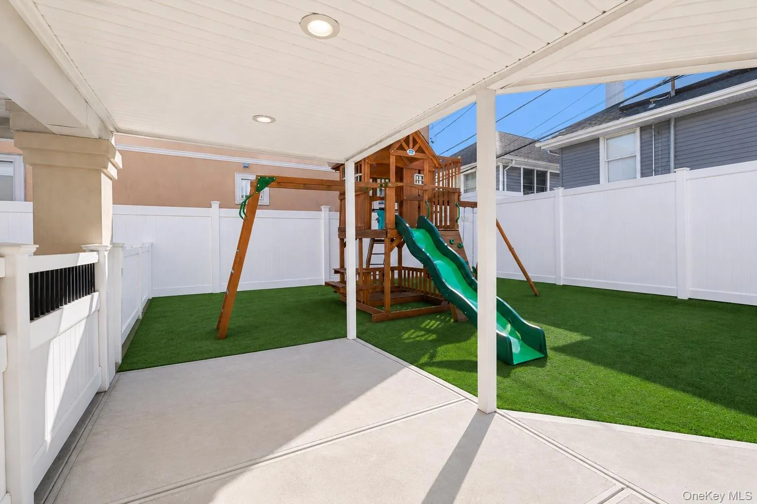 71 Michigan Street, Long Beach, NY, 5 Bedrooms Bedrooms, 13 Rooms Rooms,3 BathroomsBathrooms,Residential,For Rent,Michigan,0,1013894 71 Michigan Street, Long Beach, NY, 5 Bedrooms Bedrooms, 13 Rooms Rooms,3 BathroomsBathrooms,Residential,For Rent,Michigan,0,1013894