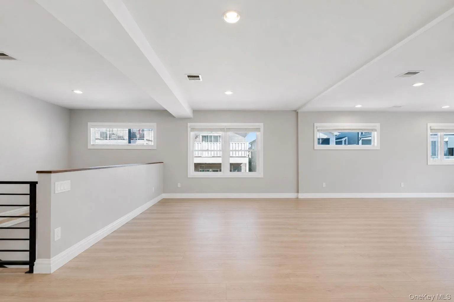71 Michigan Street, Long Beach, NY, 5 Bedrooms Bedrooms, 13 Rooms Rooms,3 BathroomsBathrooms,Residential,For Rent,Michigan,0,1013894 71 Michigan Street, Long Beach, NY, 5 Bedrooms Bedrooms, 13 Rooms Rooms,3 BathroomsBathrooms,Residential,For Rent,Michigan,0,1013894