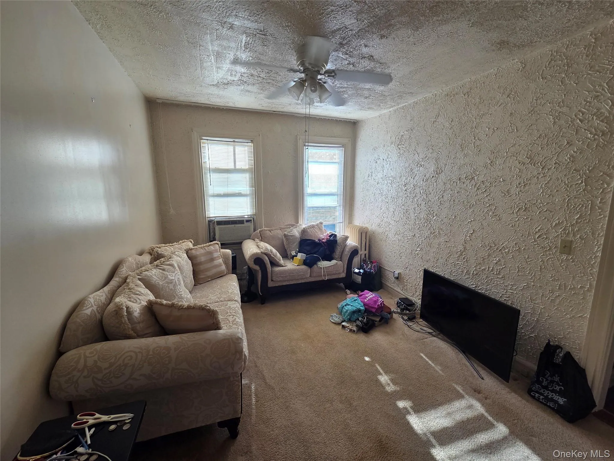 2726 Holland Avenue, New York, NY, 1 Bedroom Bedrooms, 4 Rooms Rooms,1 BathroomBathrooms,Residential Lease,For Rent,Holland,0,KEY1013896 2726 Holland Avenue, New York, NY, 1 Bedroom Bedrooms, 4 Rooms Rooms,1 BathroomBathrooms,Residential Lease,For Rent,Holland,0,KEY1013896