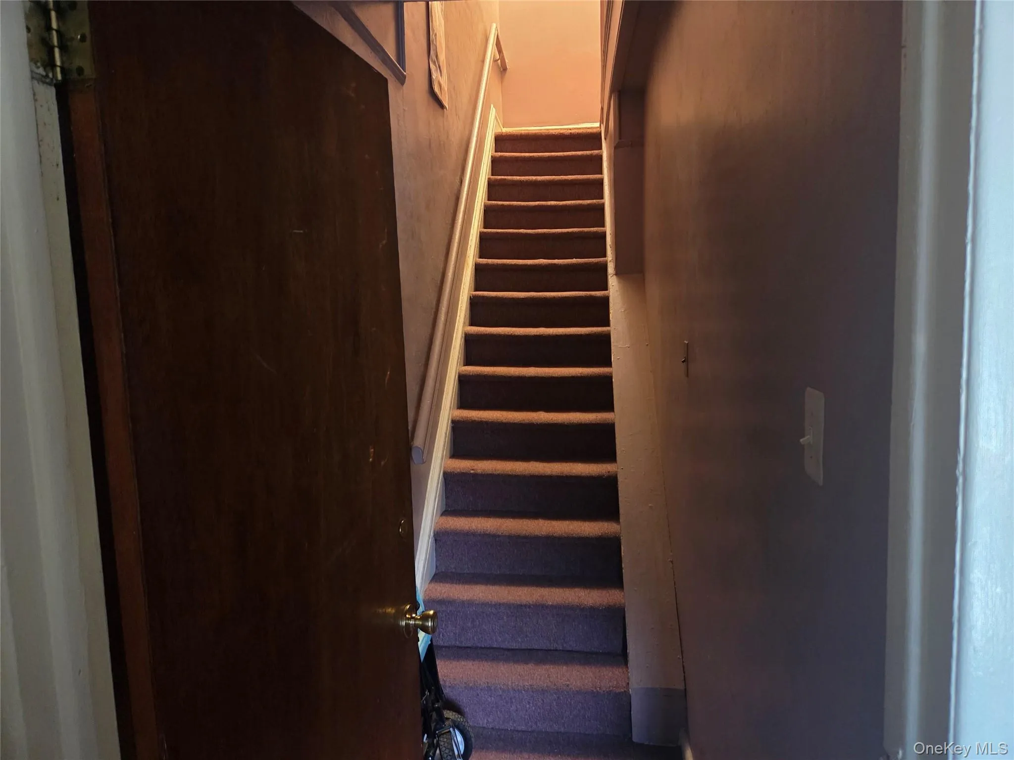 2726 Holland Avenue, New York, NY, 1 Bedroom Bedrooms, 4 Rooms Rooms,1 BathroomBathrooms,Residential Lease,For Rent,Holland,0,KEY1013896 2726 Holland Avenue, New York, NY, 1 Bedroom Bedrooms, 4 Rooms Rooms,1 BathroomBathrooms,Residential Lease,For Rent,Holland,0,KEY1013896