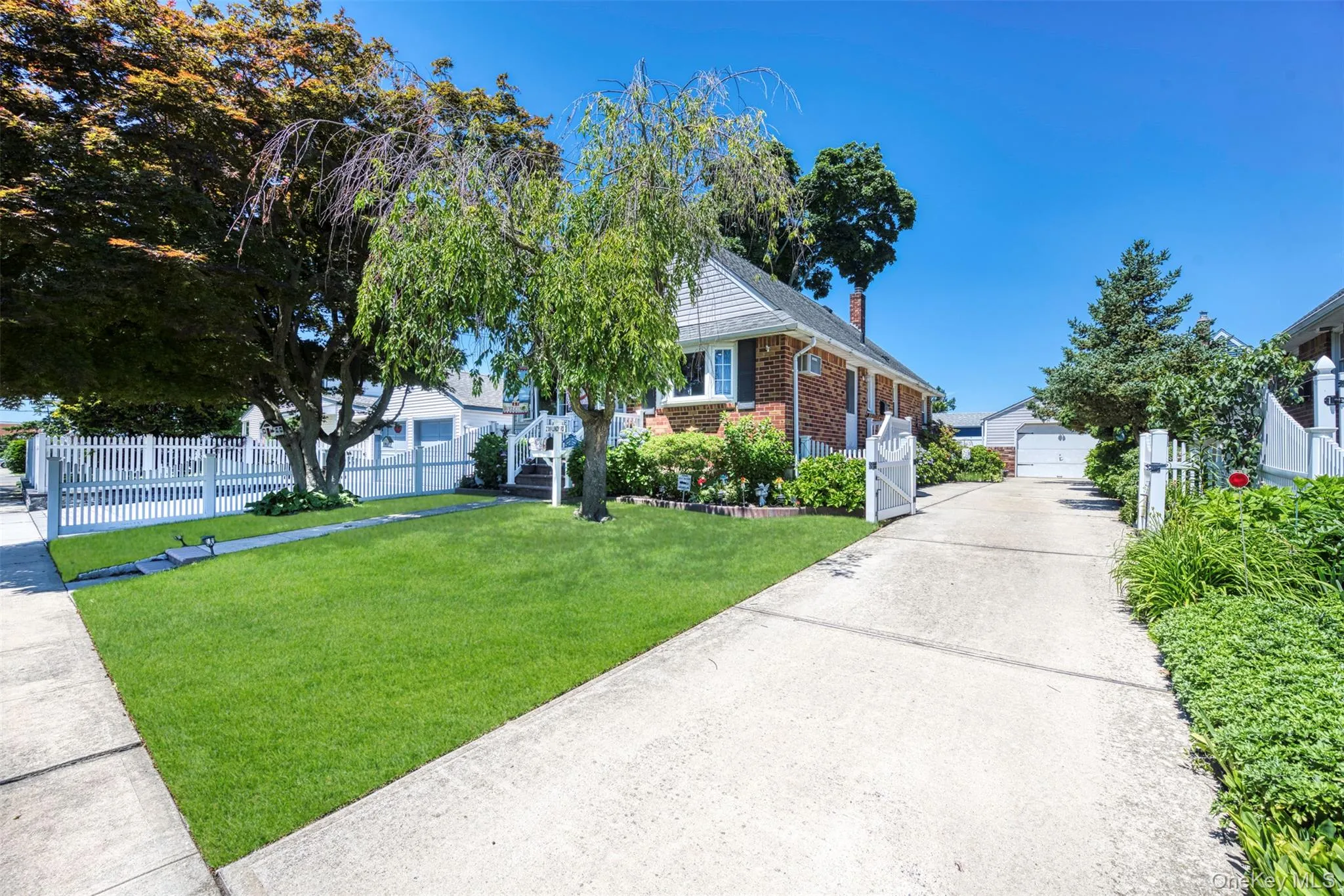 2389 Lindy Road, Hempstead, NY, 4 Bedrooms Bedrooms, 6 Rooms Rooms,1 BathroomBathrooms,Residential,For Rent,Lindy,0,1013902 2389 Lindy Road, Hempstead, NY, 4 Bedrooms Bedrooms, 6 Rooms Rooms,1 BathroomBathrooms,Residential,For Rent,Lindy,0,1013902