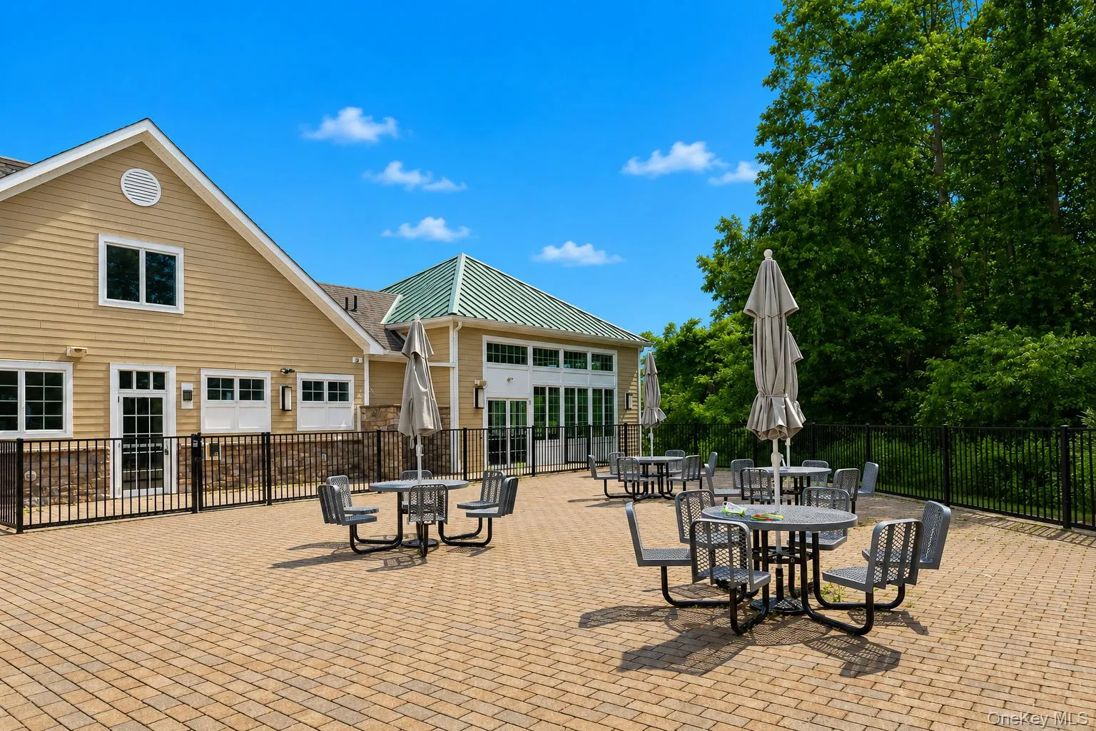 Clubhouse Clubhouse
