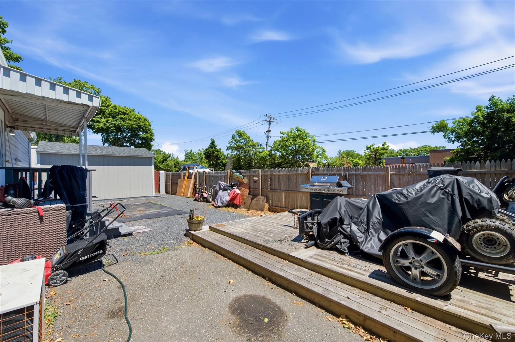 Spacious Fenced Side Yard Spacious Fenced Side Yard