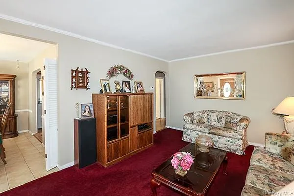 8152 249th Street, New York, NY, 4 Bedrooms Bedrooms, 7 Rooms Rooms,2 BathroomsBathrooms,Residential,For Rent,249th,0,KEY1013907 8152 249th Street, New York, NY, 4 Bedrooms Bedrooms, 7 Rooms Rooms,2 BathroomsBathrooms,Residential,For Rent,249th,0,KEY1013907