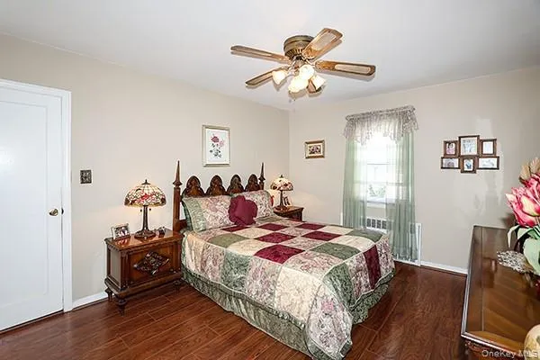 8152 249th Street, New York, NY, 4 Bedrooms Bedrooms, 7 Rooms Rooms,2 BathroomsBathrooms,Residential,For Rent,249th,0,KEY1013907 8152 249th Street, New York, NY, 4 Bedrooms Bedrooms, 7 Rooms Rooms,2 BathroomsBathrooms,Residential,For Rent,249th,0,KEY1013907