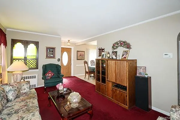 8152 249th Street, New York, NY, 4 Bedrooms Bedrooms, 7 Rooms Rooms,2 BathroomsBathrooms,Residential,For Rent,249th,0,KEY1013907 8152 249th Street, New York, NY, 4 Bedrooms Bedrooms, 7 Rooms Rooms,2 BathroomsBathrooms,Residential,For Rent,249th,0,KEY1013907
