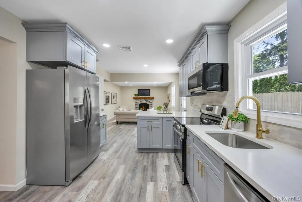369 Dare Road, Brookhaven, NY, 4 Bedrooms Bedrooms, 8 Rooms Rooms,2 BathroomsBathrooms,Residential,For Rent,Dare,0,1013910 369 Dare Road, Brookhaven, NY, 4 Bedrooms Bedrooms, 8 Rooms Rooms,2 BathroomsBathrooms,Residential,For Rent,Dare,0,1013910