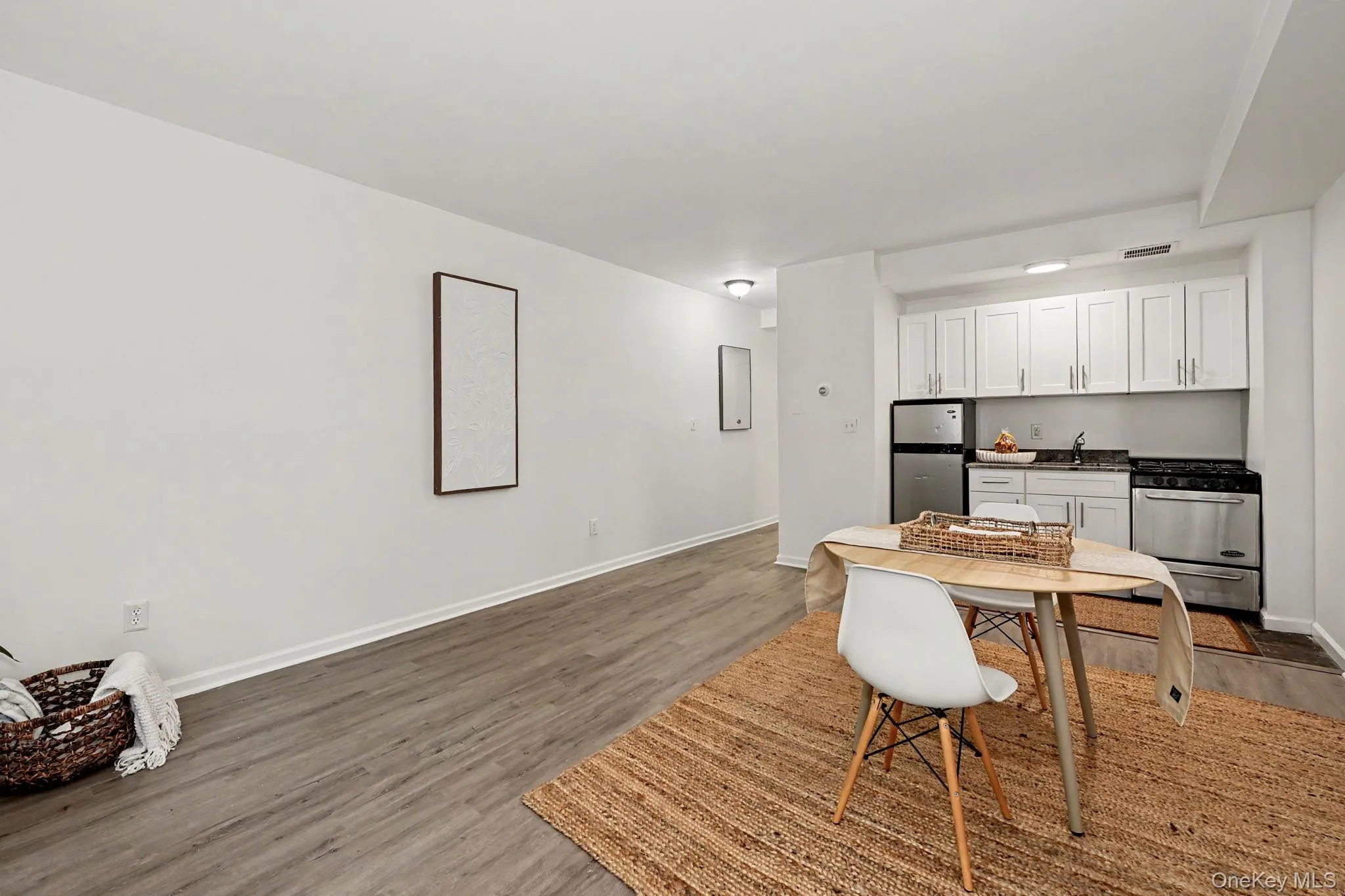 2241 Palmer Avenue, New Rochelle, NY, 1 Room Rooms,1 BathroomBathrooms,Residential,For Rent,Palmer,0,1013915 2241 Palmer Avenue, New Rochelle, NY, 1 Room Rooms,1 BathroomBathrooms,Residential,For Rent,Palmer,0,1013915